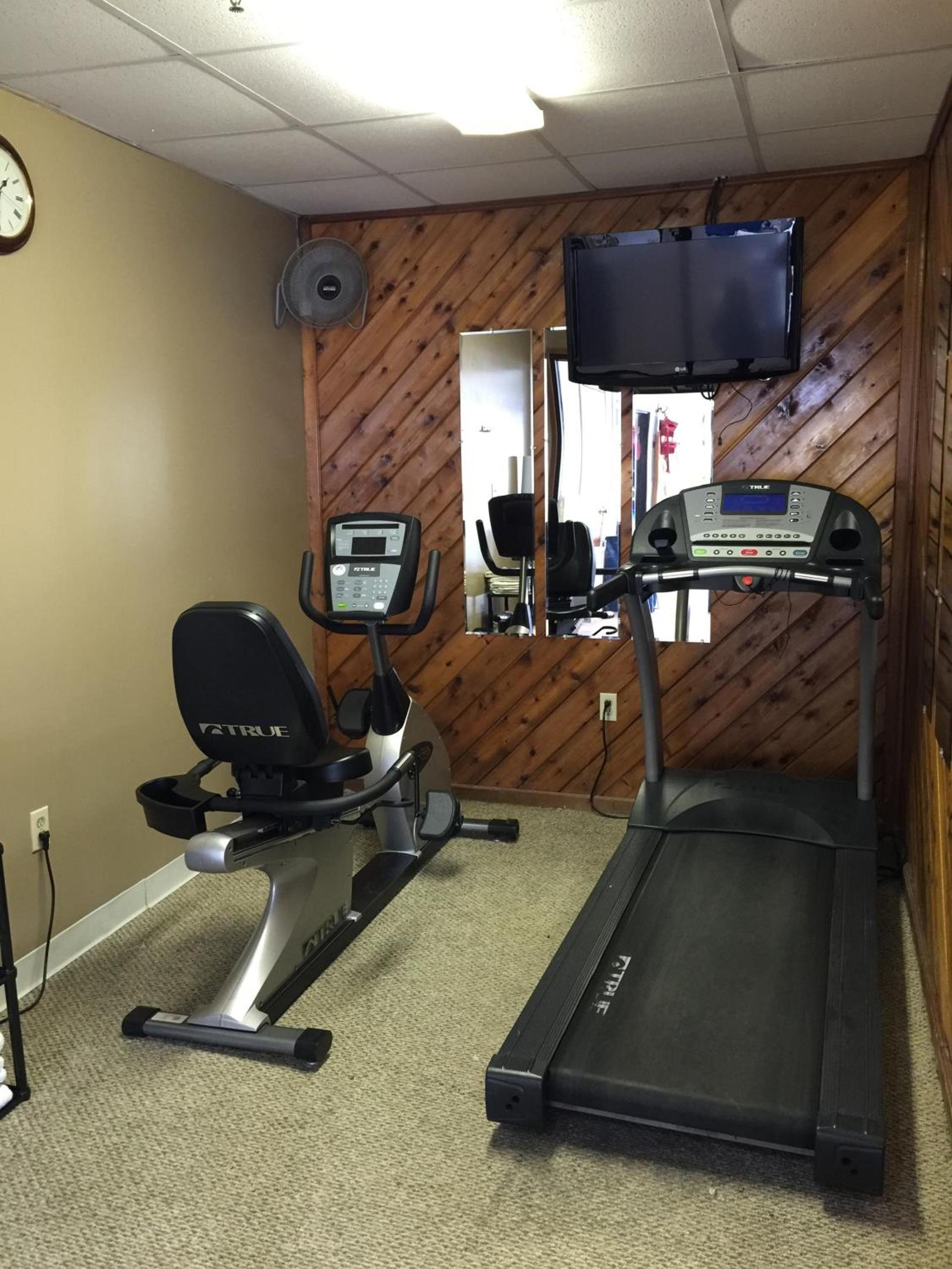 Guesthouse Inn & Suites Lexington photo 49