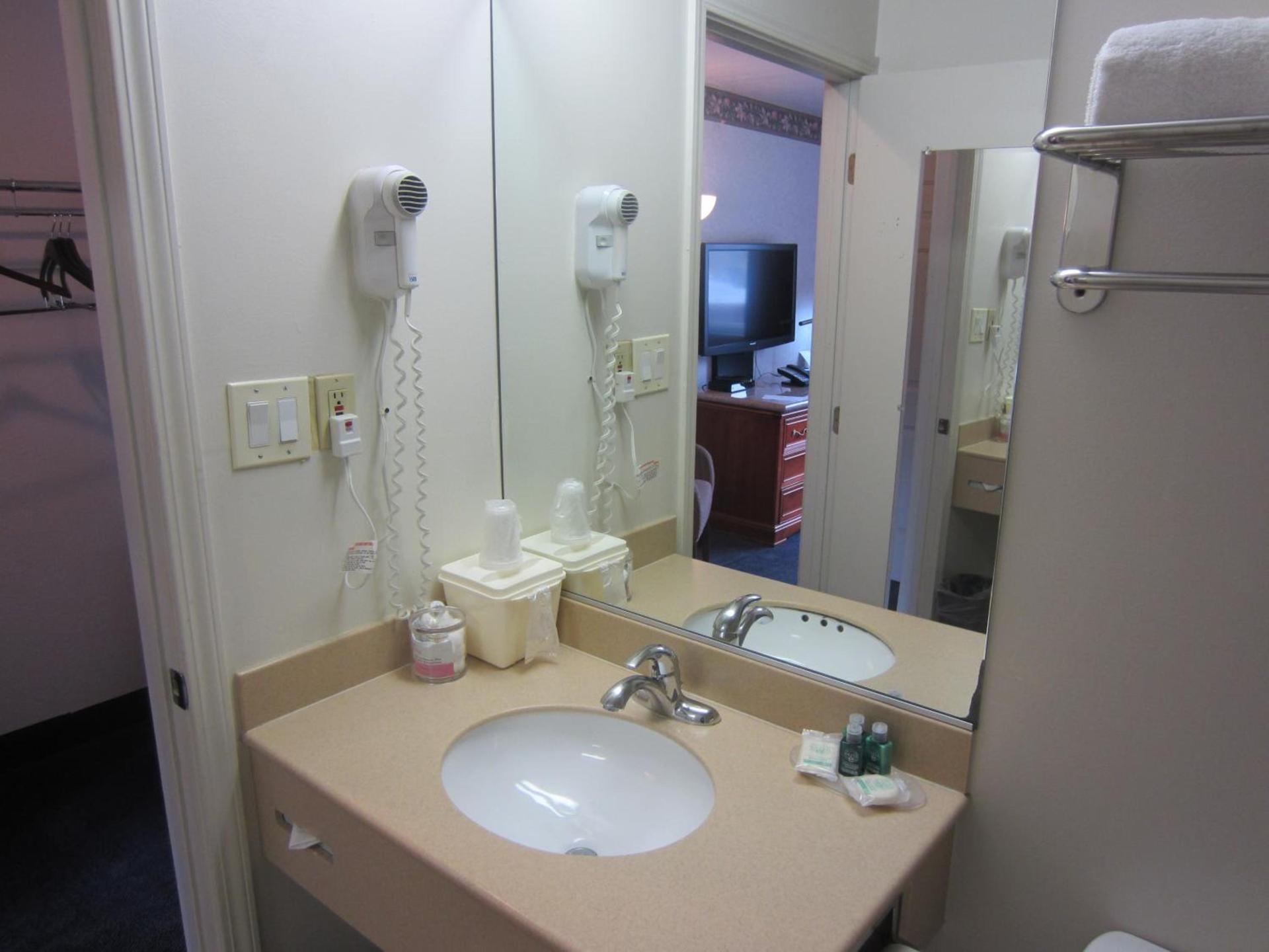 Cherry Orchard Inn photo 31