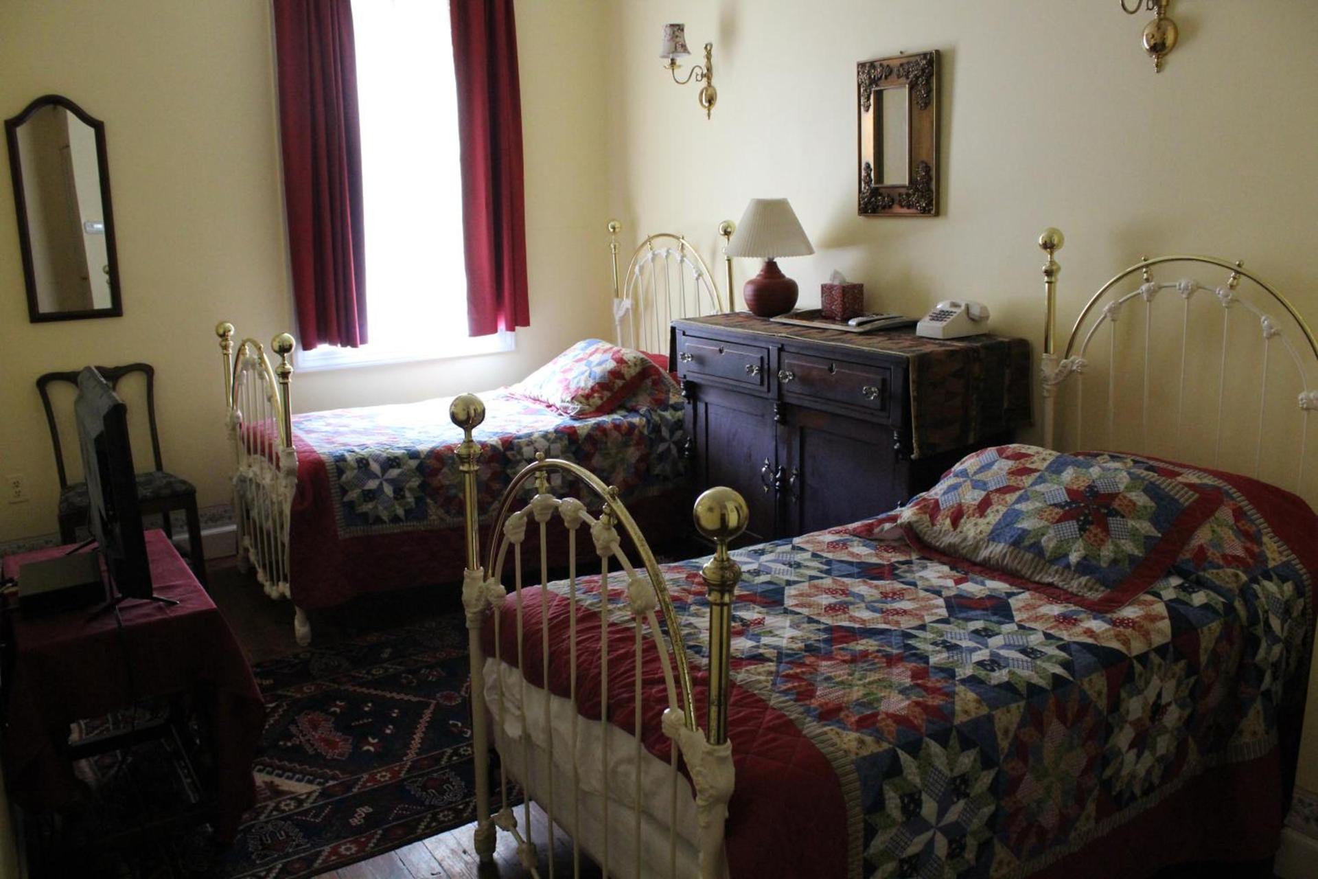 Leesburg Colonial Inn photo 30