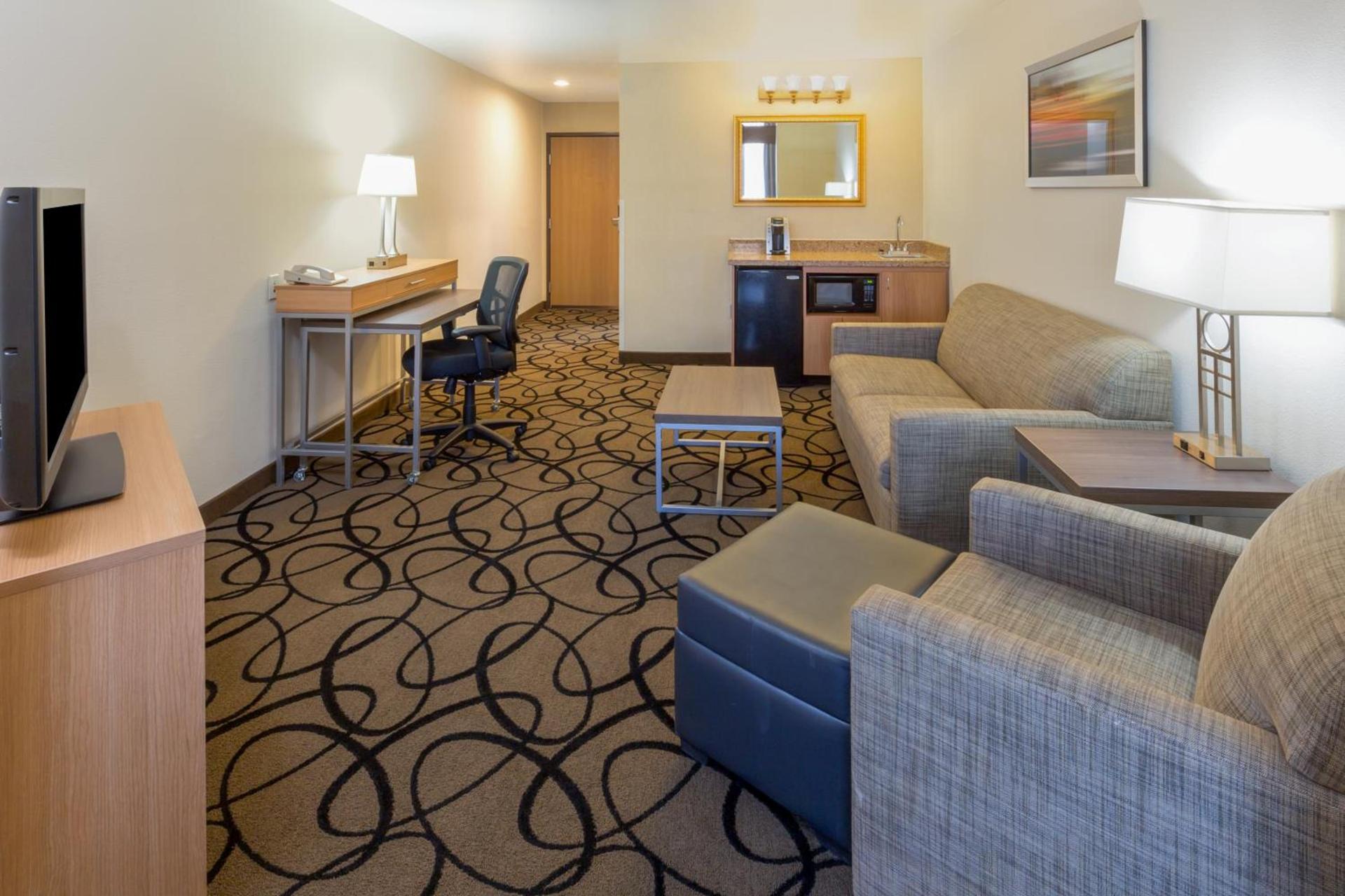Holiday Inn Express Hotel and Suites - Henderson by IHG photo 8