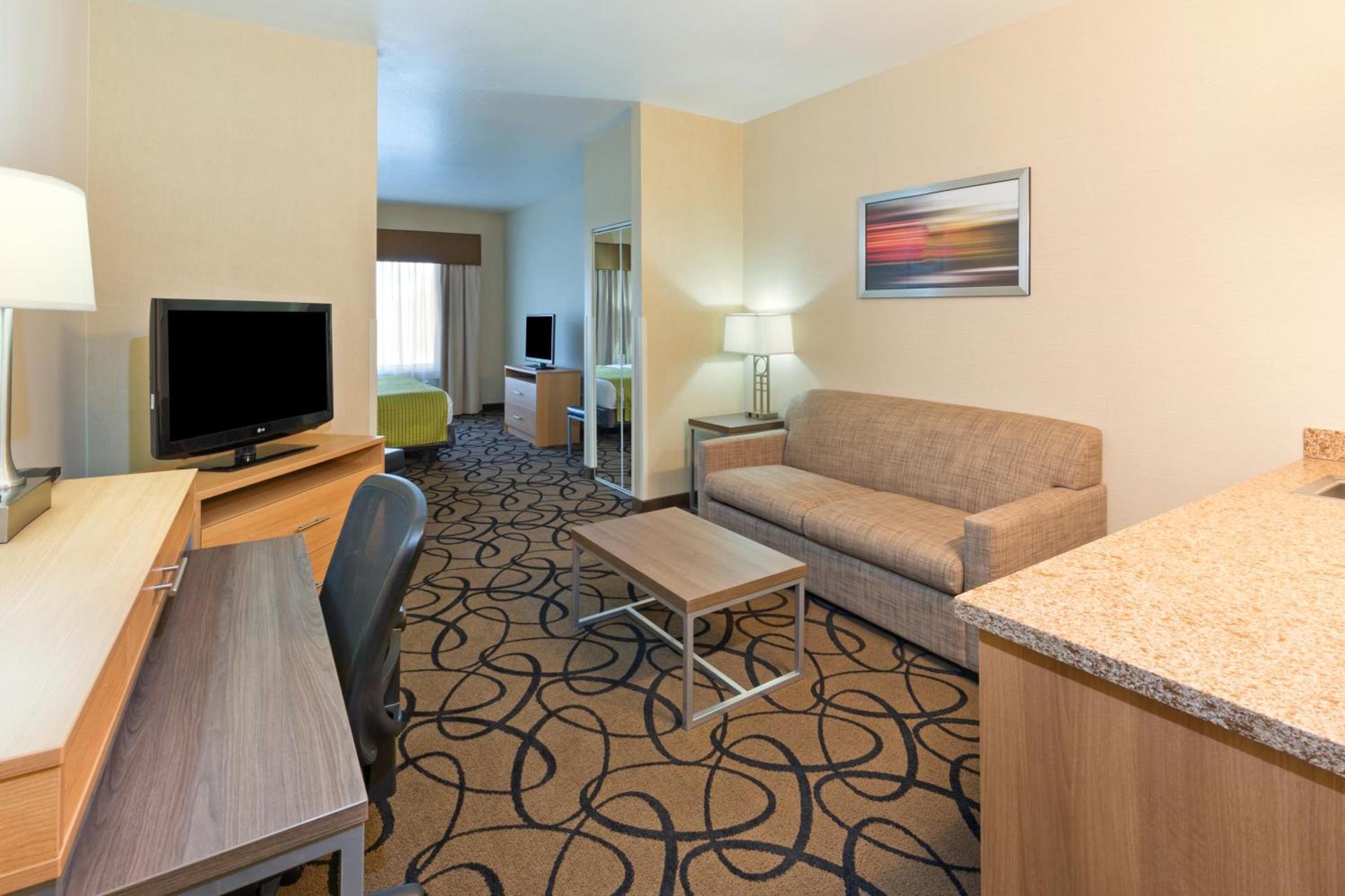 Holiday Inn Express Hotel and Suites - Henderson by IHG photo 12