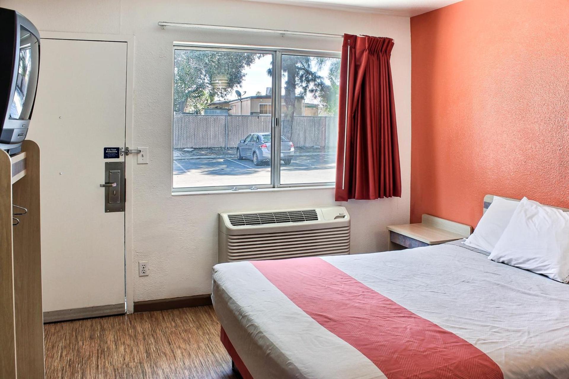 Motel 6-King City, CA photo 40