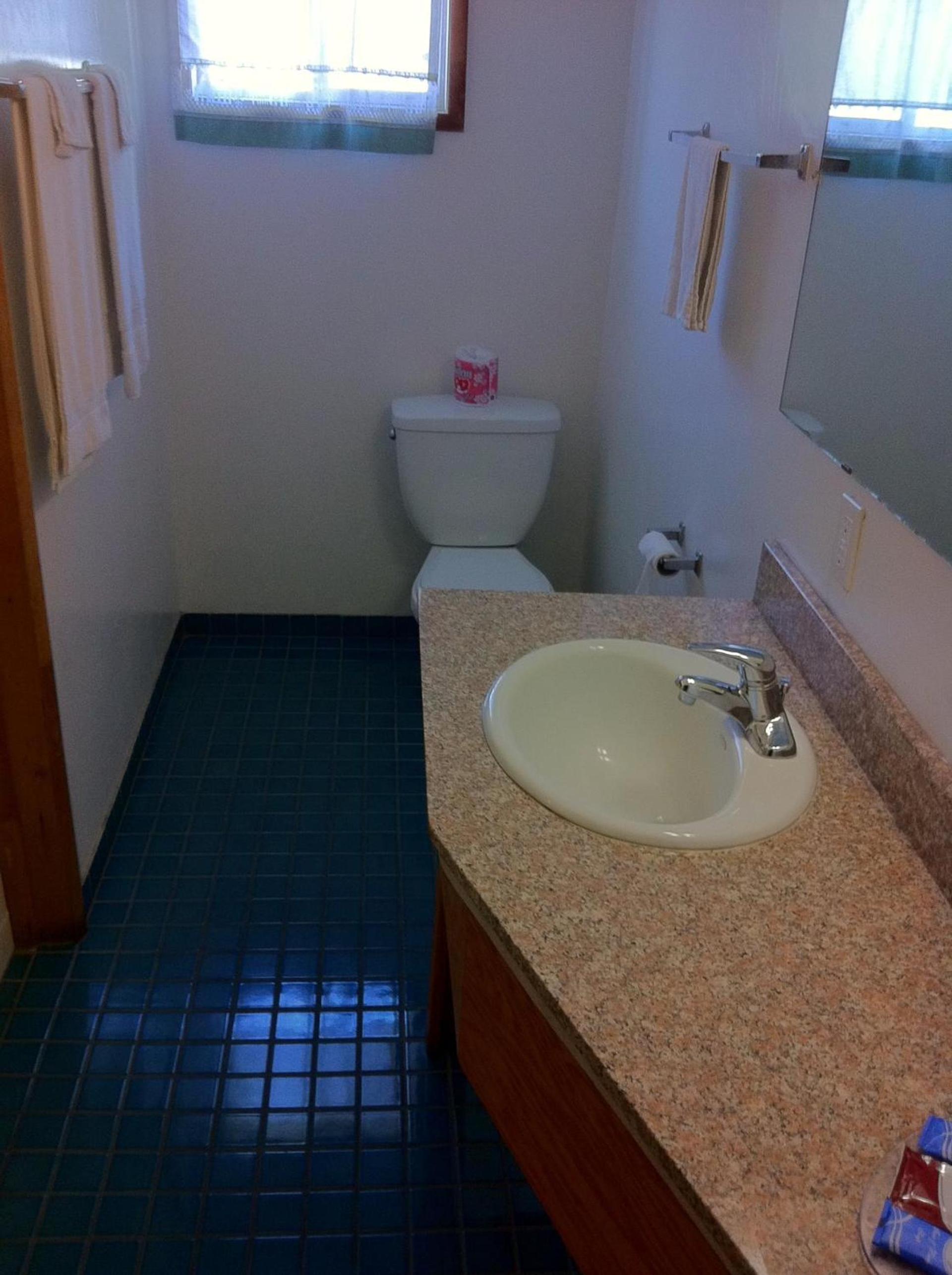 Reedley Inn photo 15
