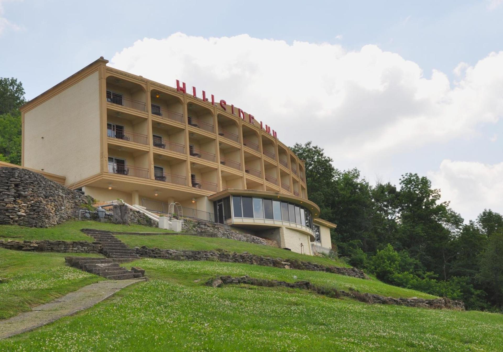 Hillside Inn photo 21