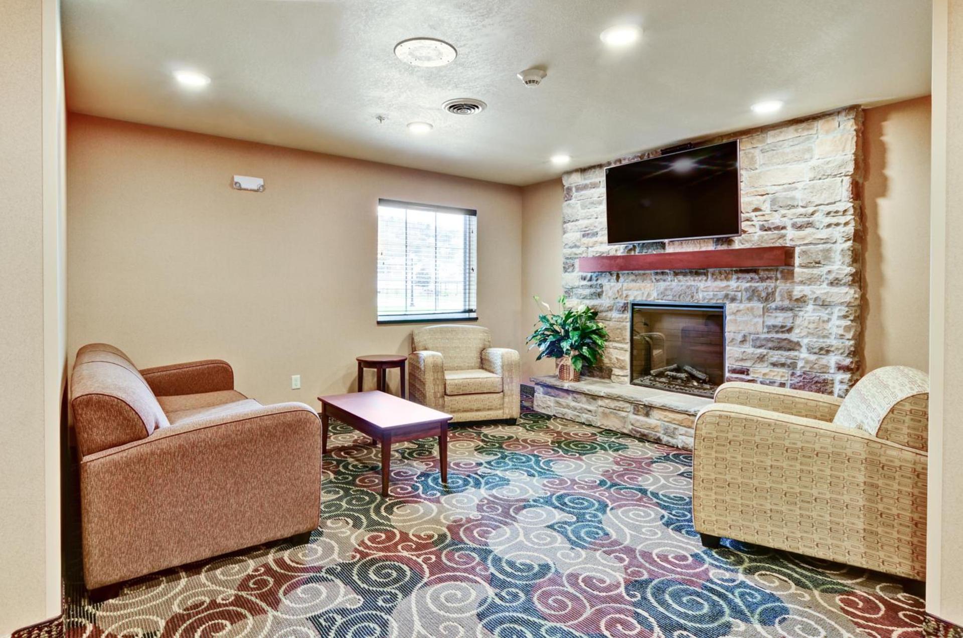 Cobblestone Inn & Suites - Ambridge, PA photo 35