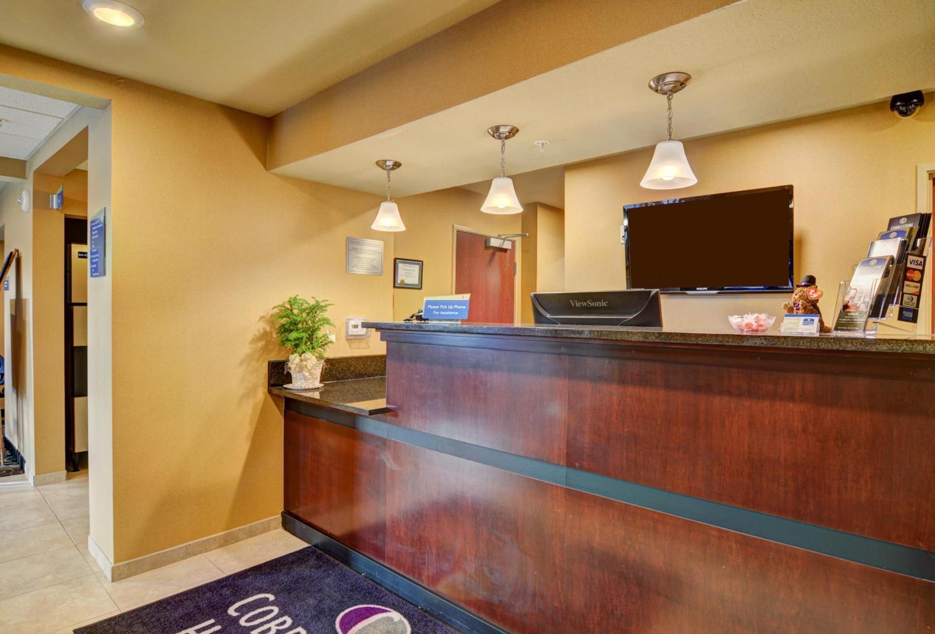 Cobblestone Inn & Suites - Ambridge, PA photo 45