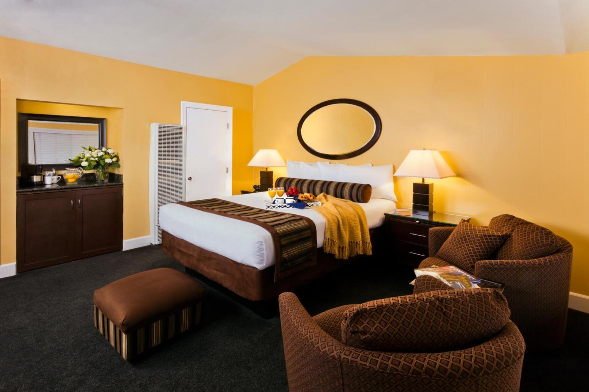 Monterey Peninsula Inn photo 3
