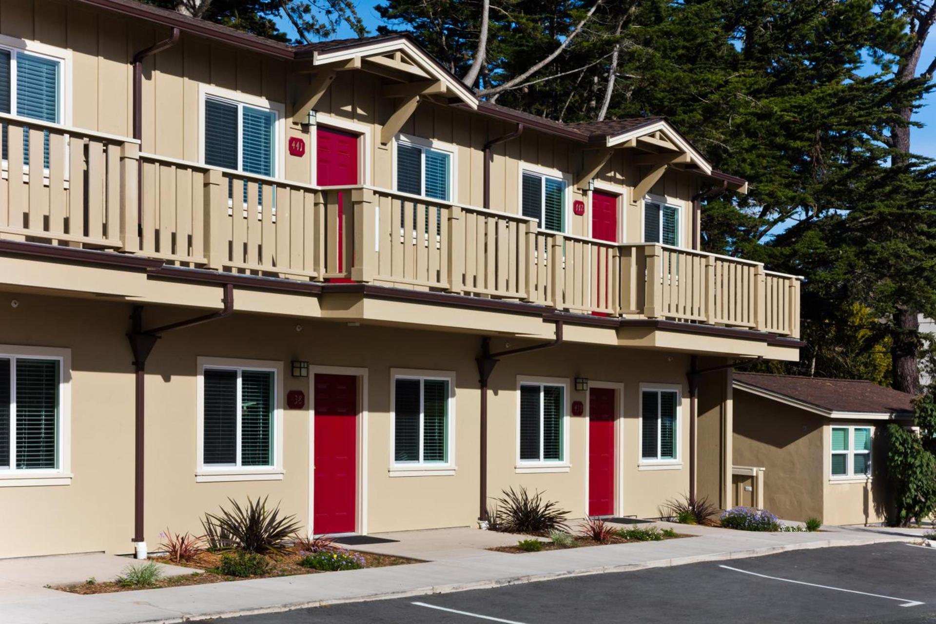 Monterey Peninsula Inn photo 2