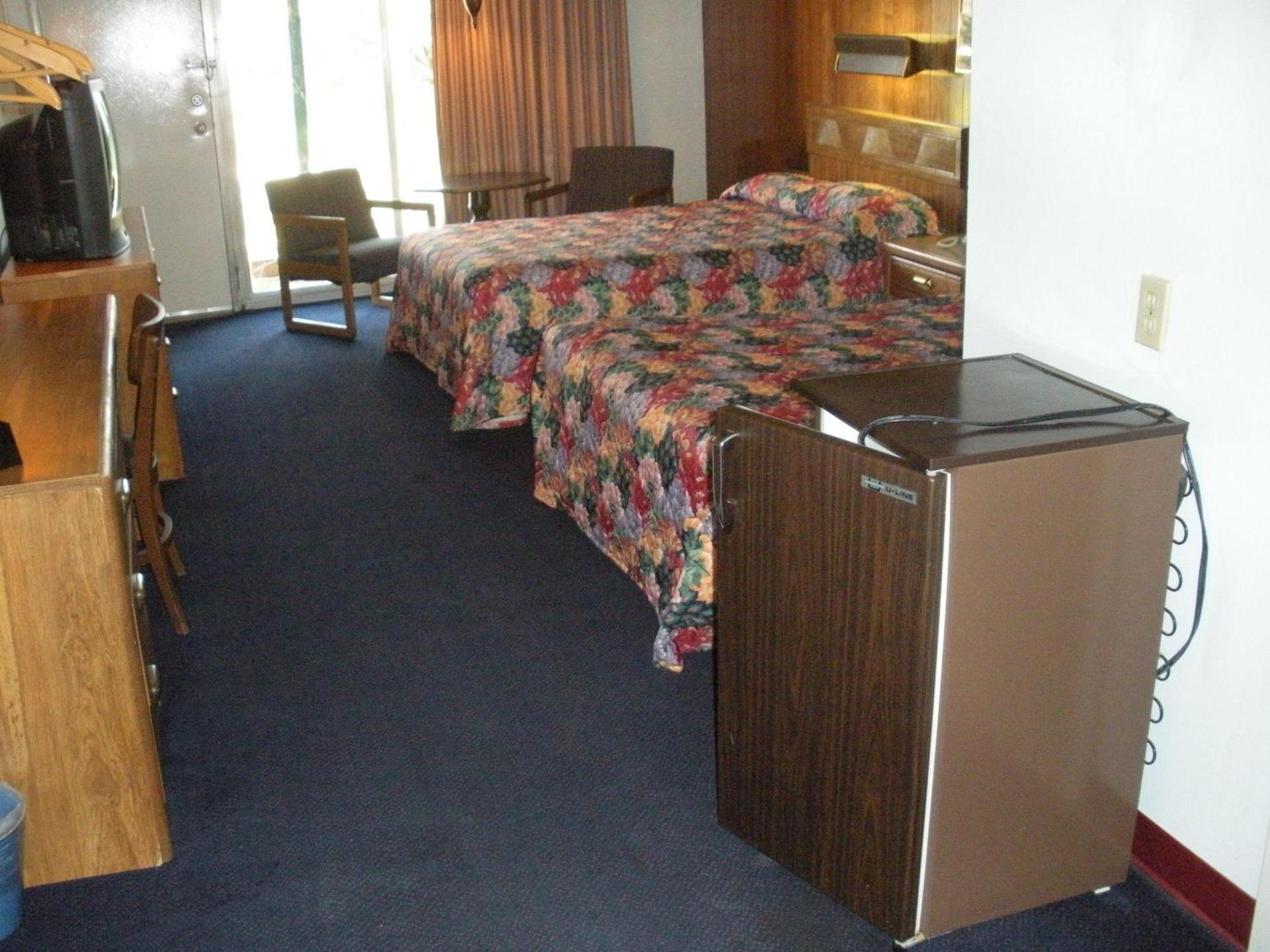 Kings Inn Cleveland photo 14