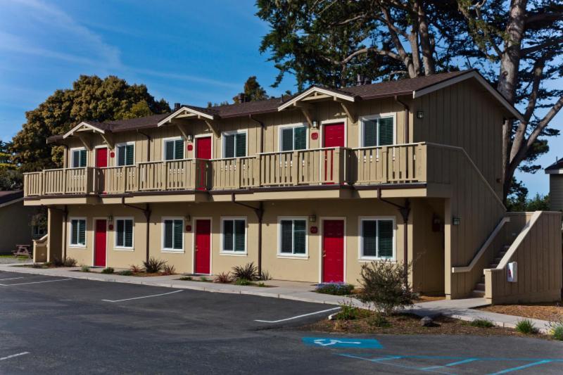 Monterey Peninsula Inn photo 11