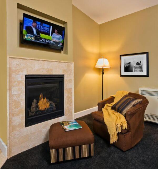 Monterey Peninsula Inn photo 7