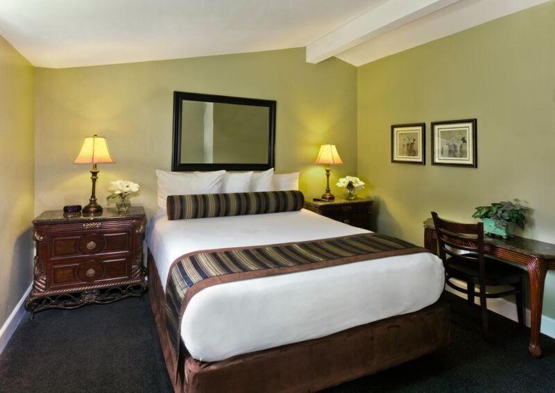 Monterey Peninsula Inn photo 10