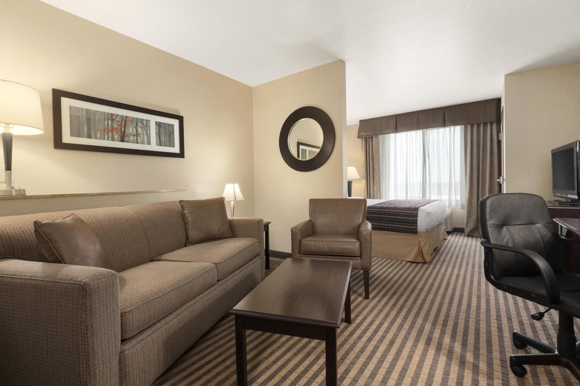 University Hotel Davis Area by IHG photo 12