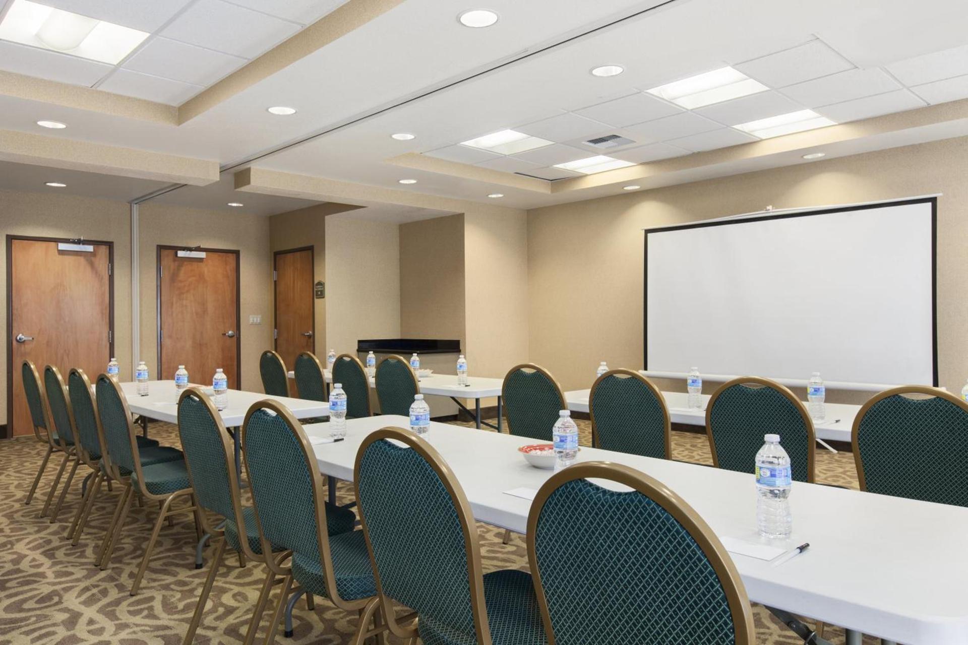 University Hotel Davis Area by IHG photo 18