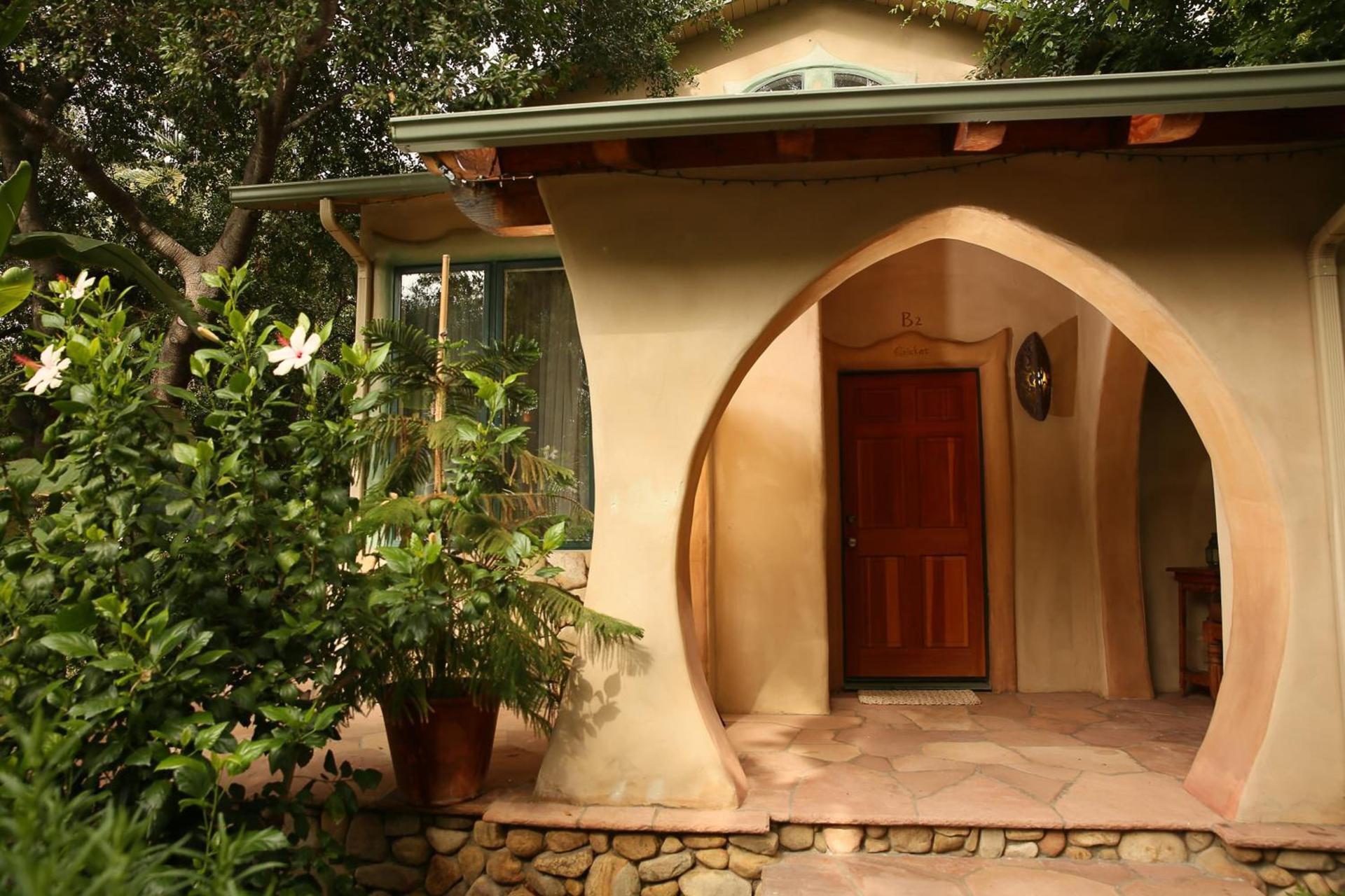 The Emerald Iguana Inn photo 2