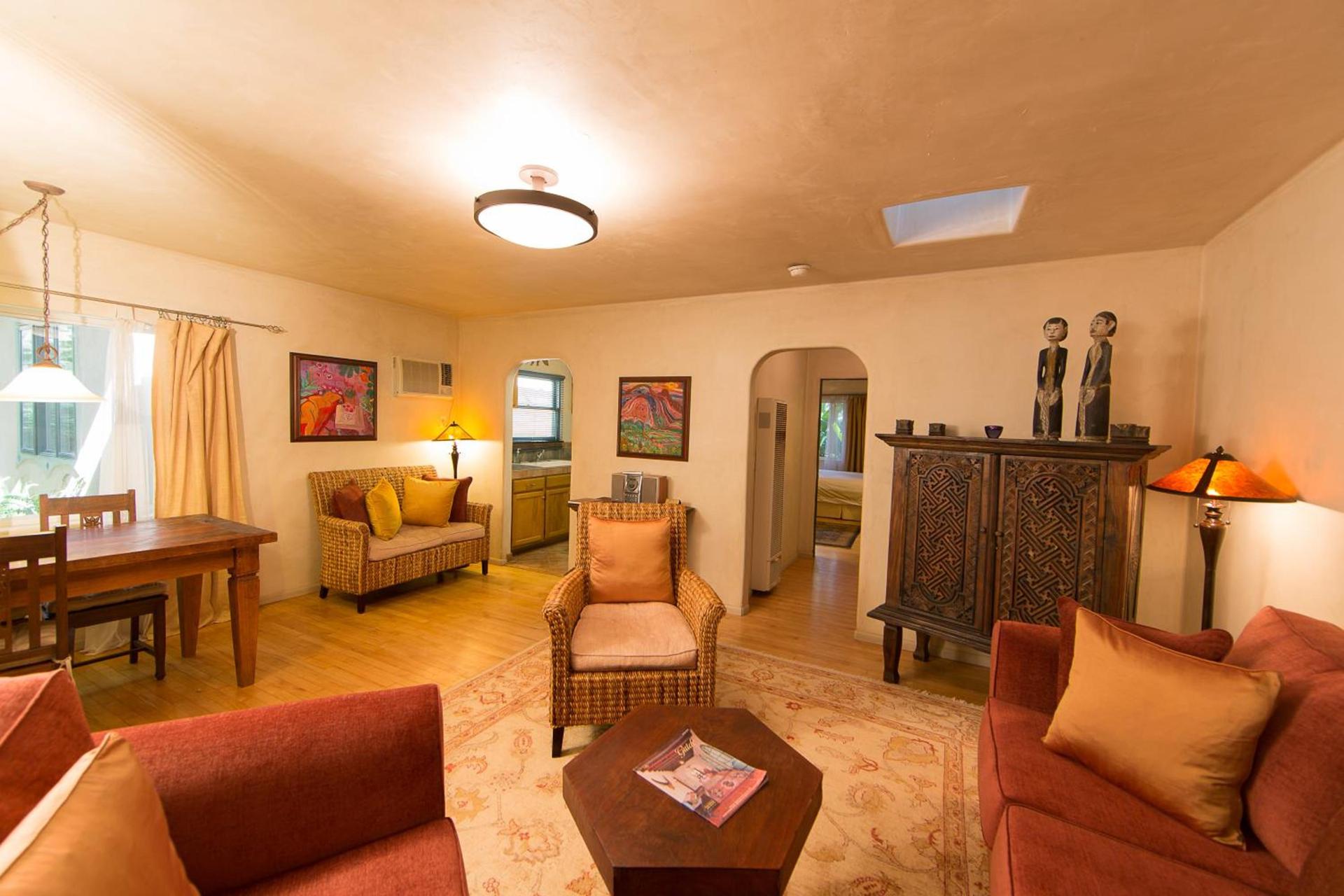 The Emerald Iguana Inn photo 6