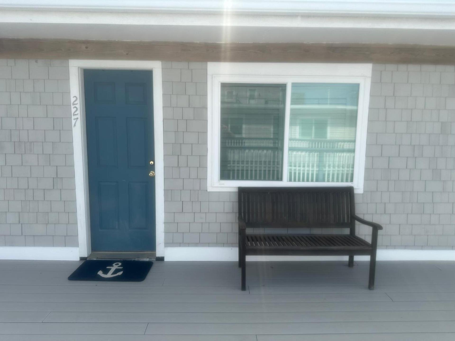 Vineyard Harbor Motel photo 9