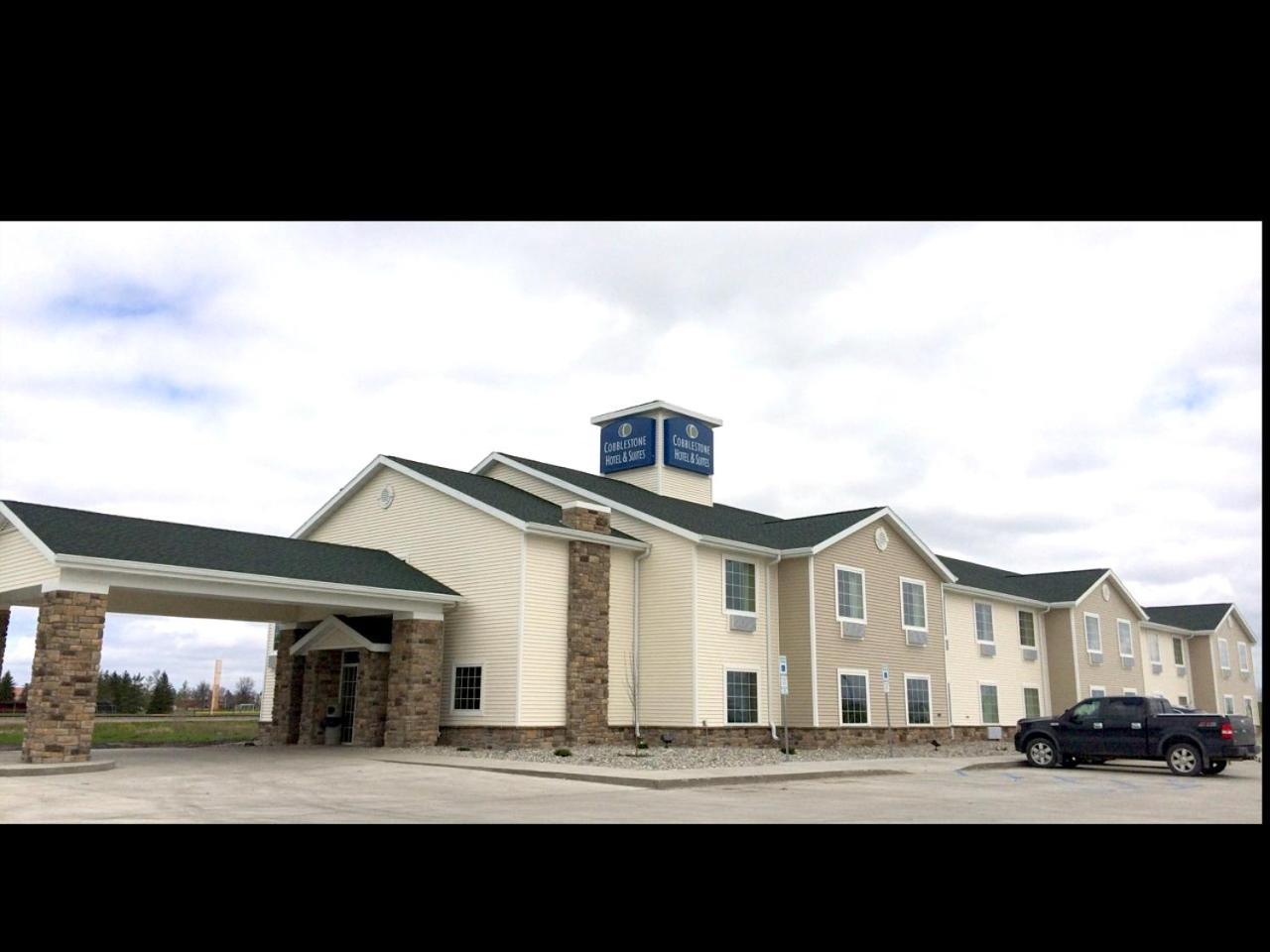 AmeriVu inn and Suites - Crookston photo 17