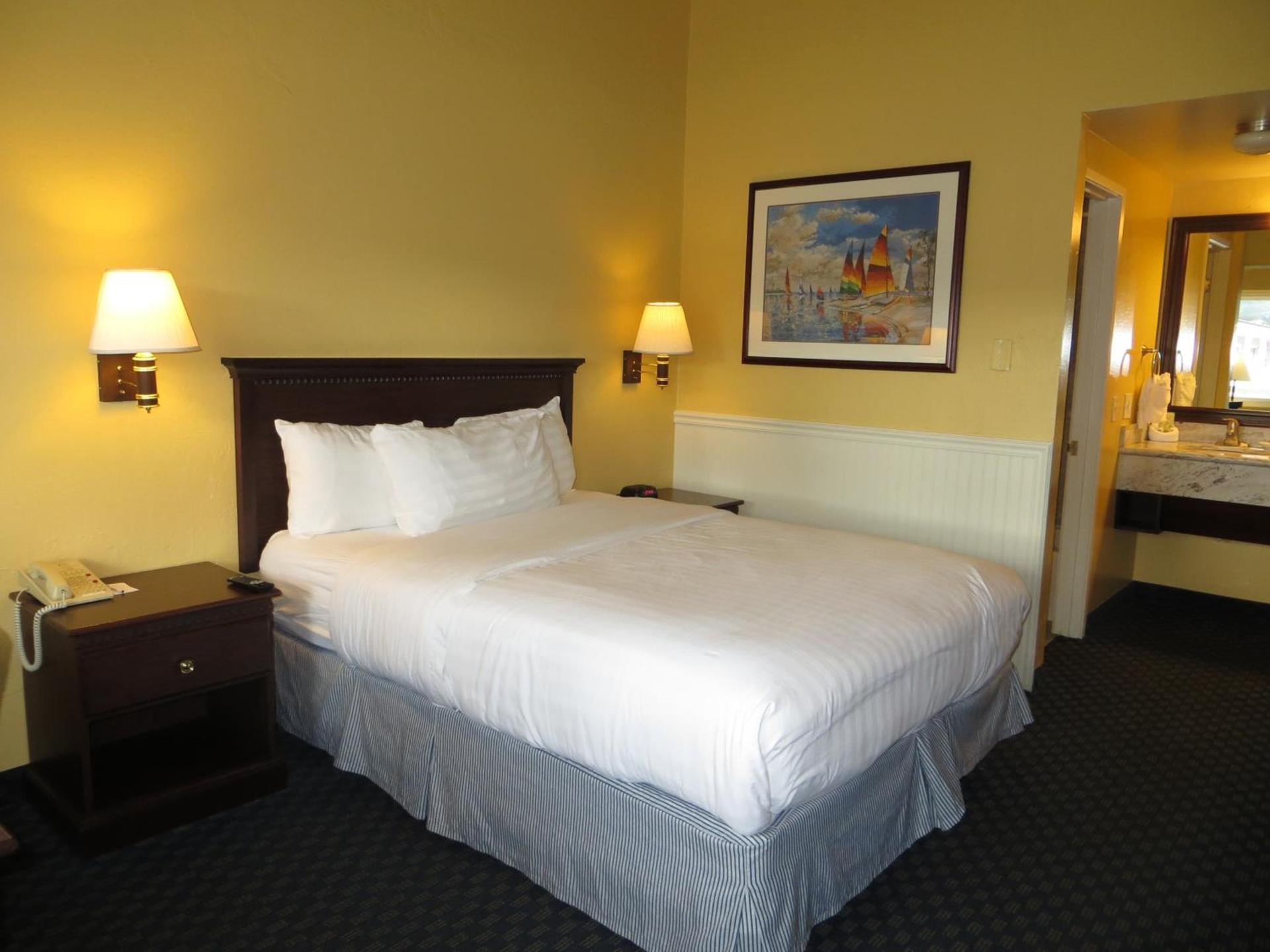 Monterey Bay Lodge photo 35