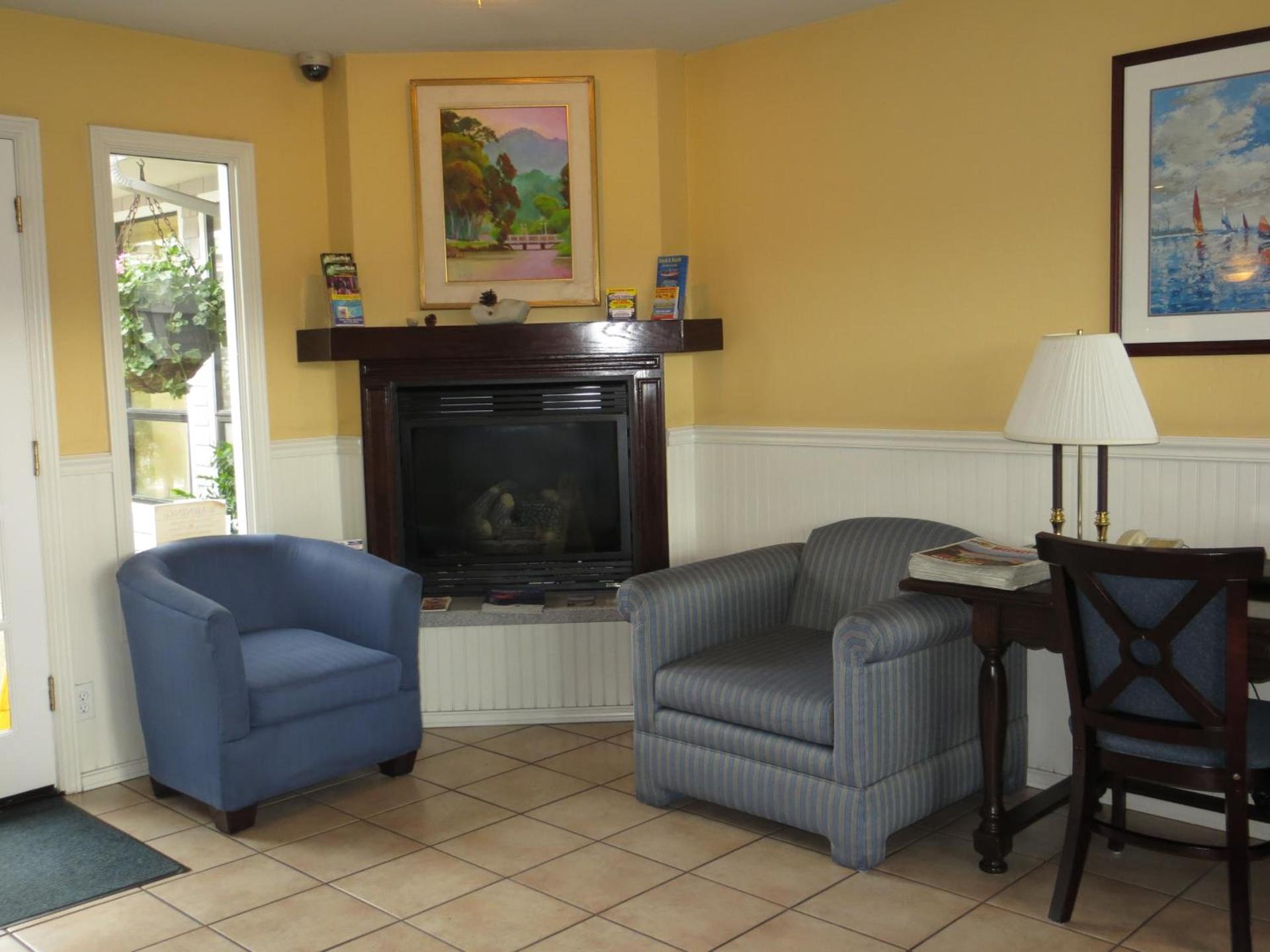 Monterey Bay Lodge photo 44