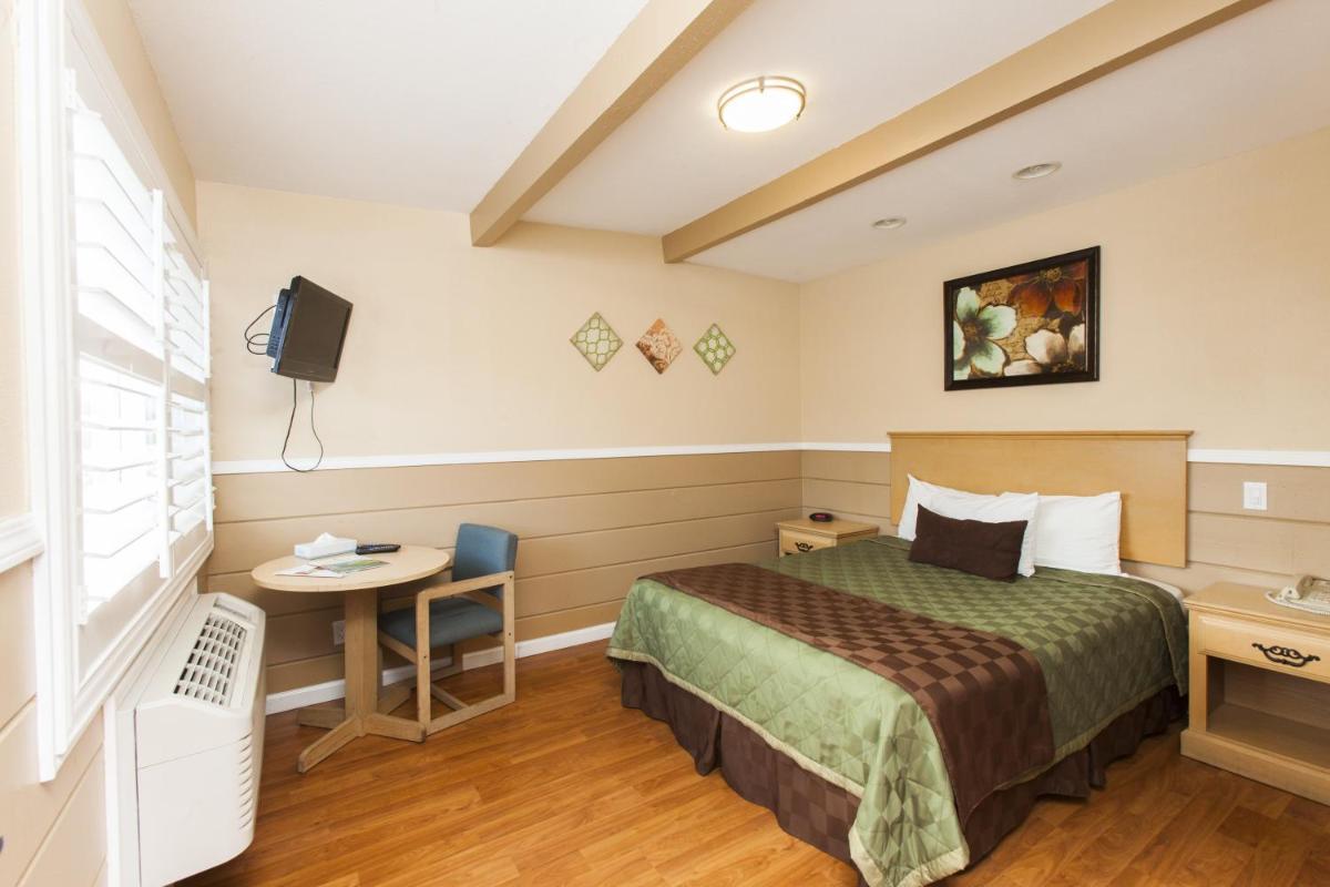 Tri-Valley Inn & Suites photo 10