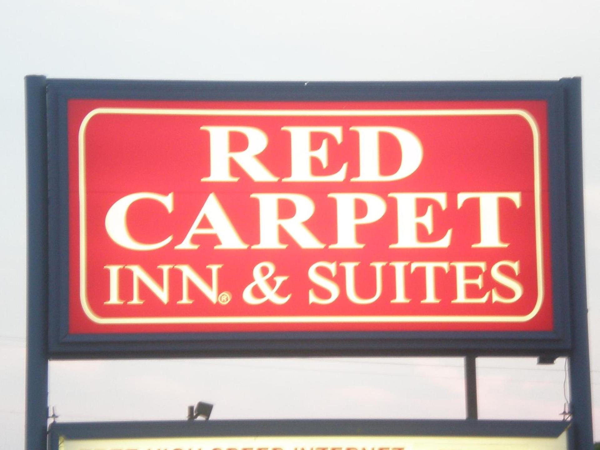 Red Carpet Inn & Suites Hammonton NJ Route-30E photo 2