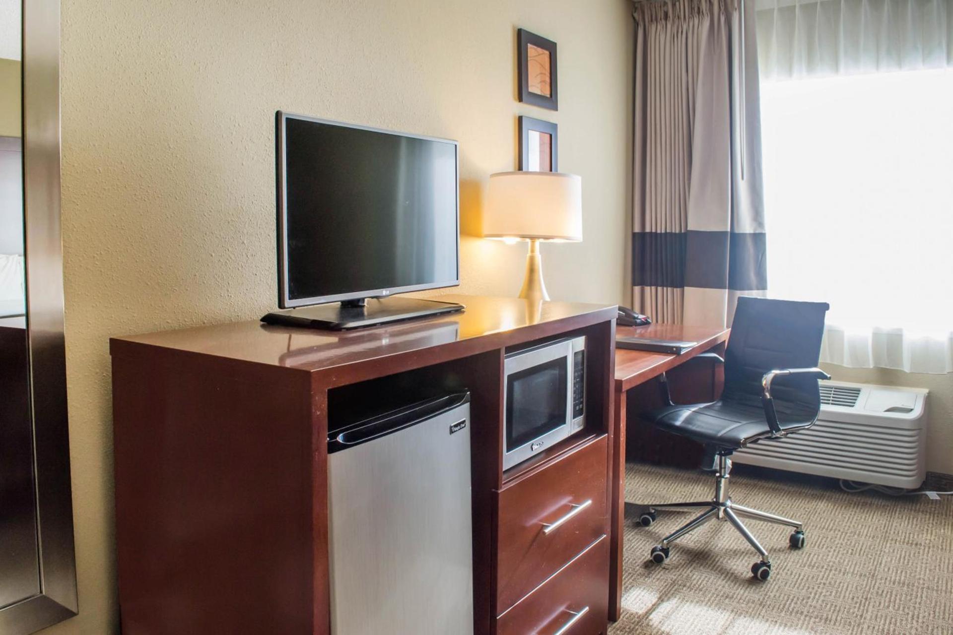 Comfort Inn Mayfield Heights Cleveland East photo 68