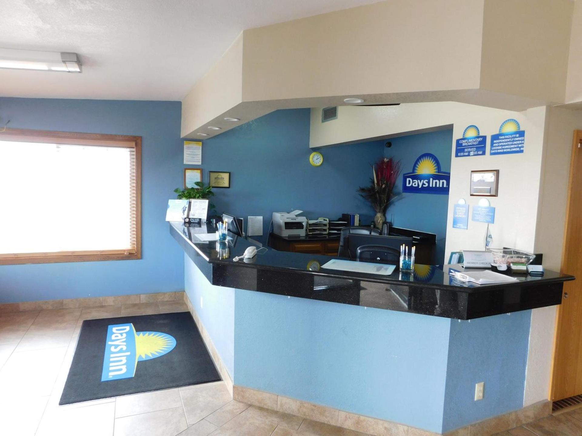 Days Inn by Wyndham Newton photo 49