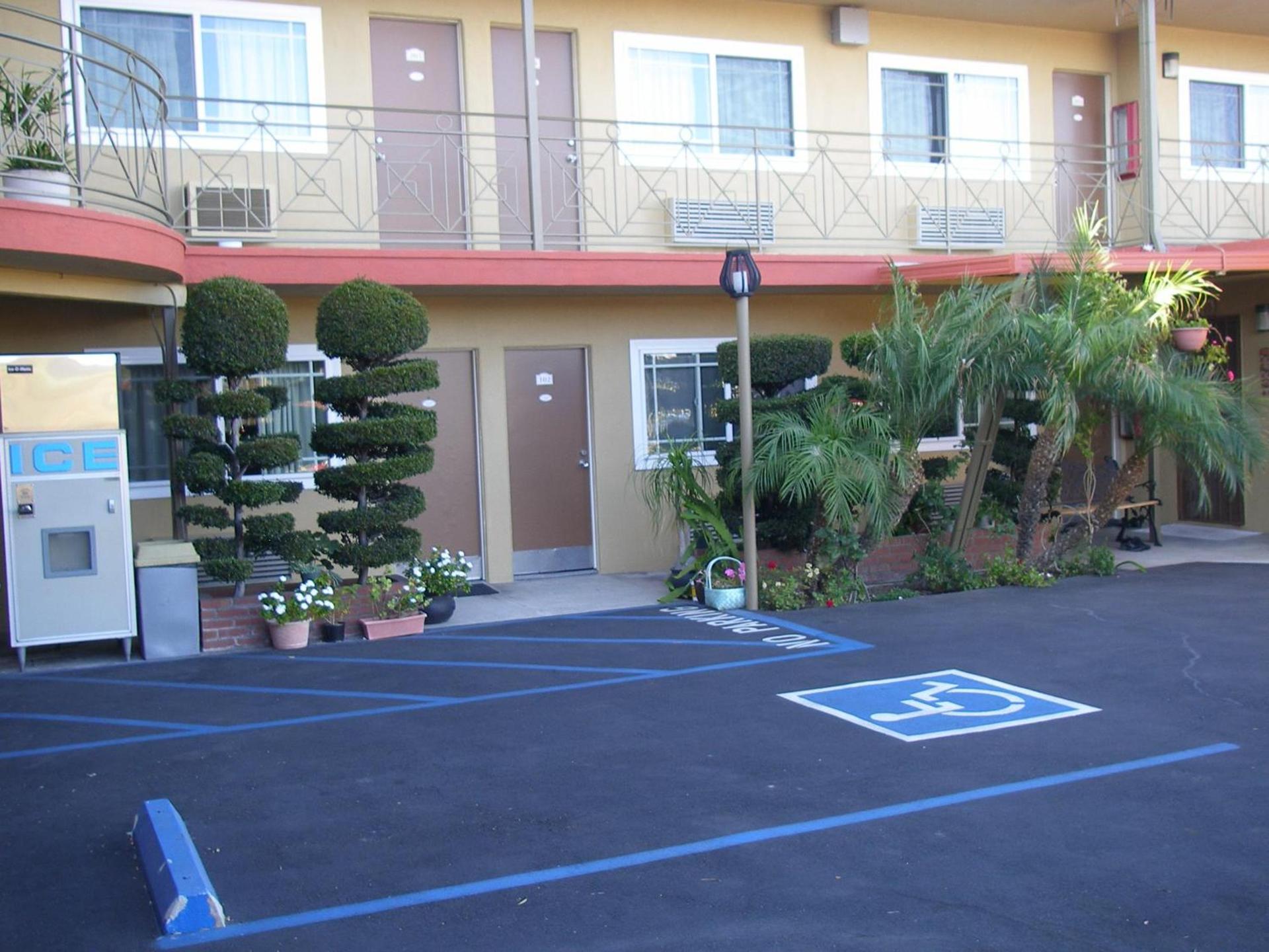 Fullerton Lodge photo 14
