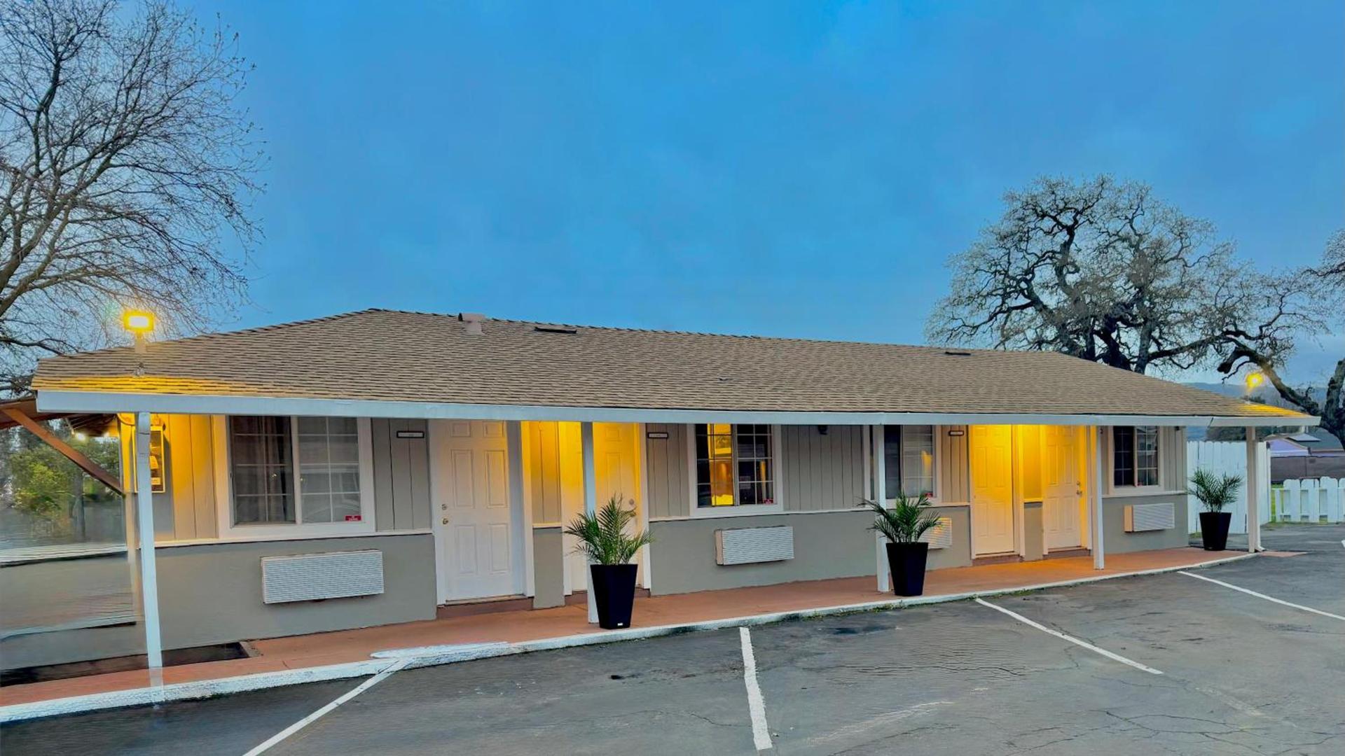 Budget Motel photo 23