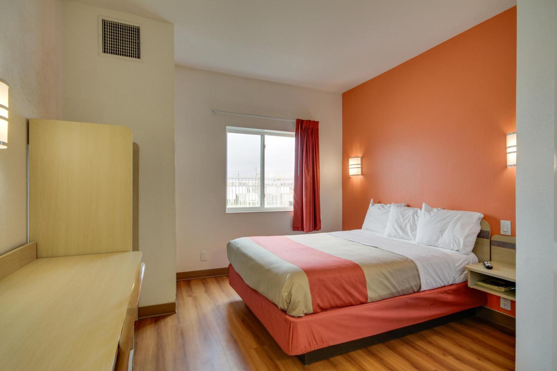 Motel 6-Montgomery, AL - Airport photo 30
