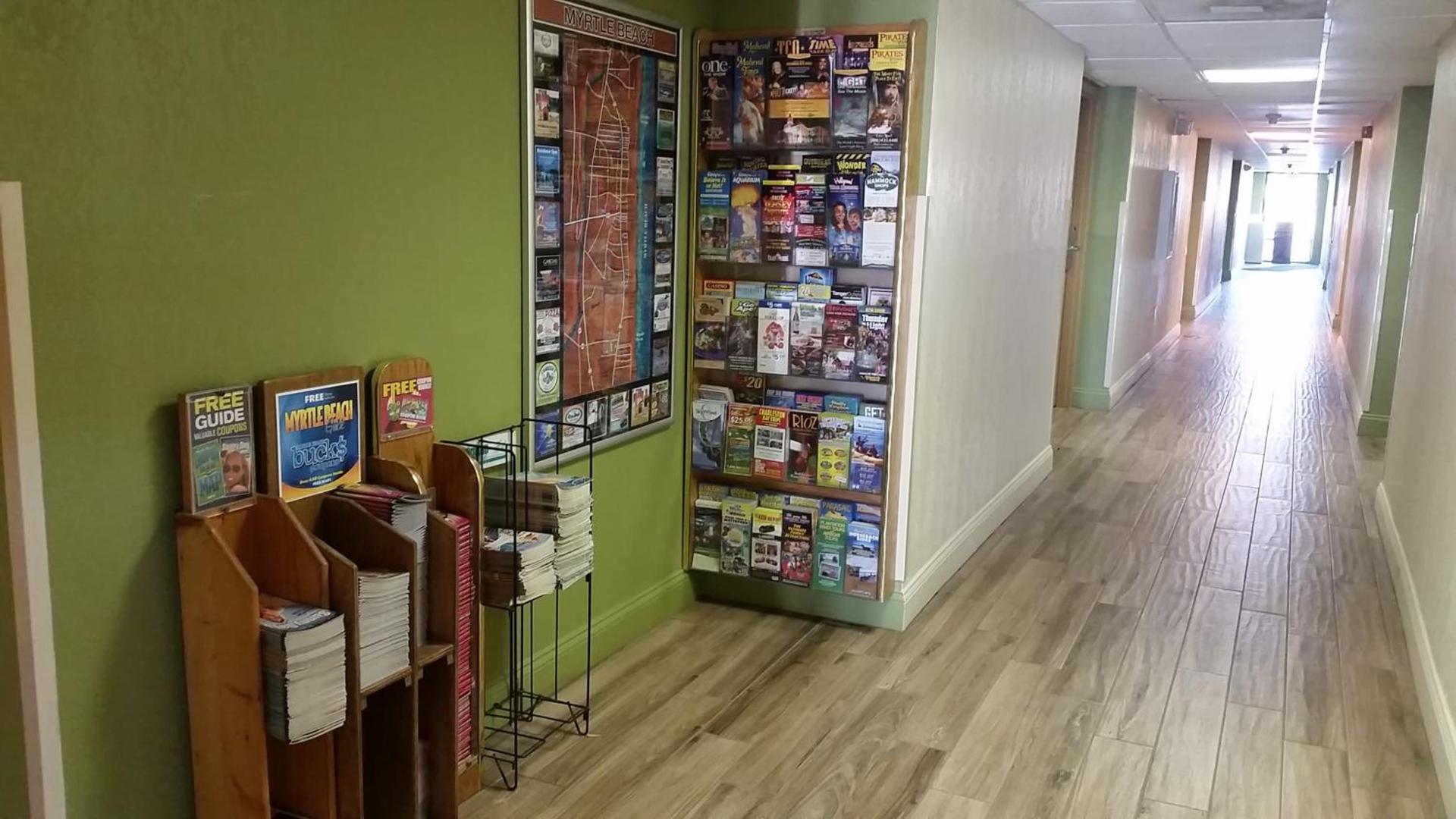 Super 8 by Wyndham Myrtle Beach/Market Common Area photo 22