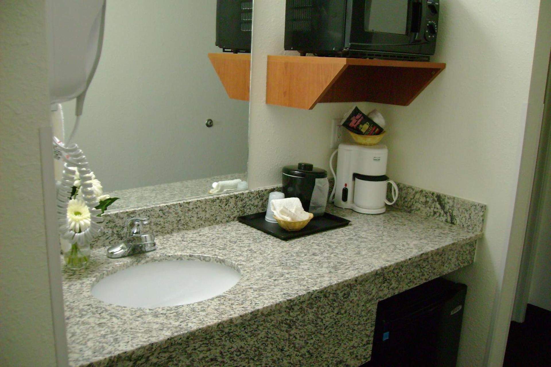 Travelodge by Wyndham Marysville photo 18