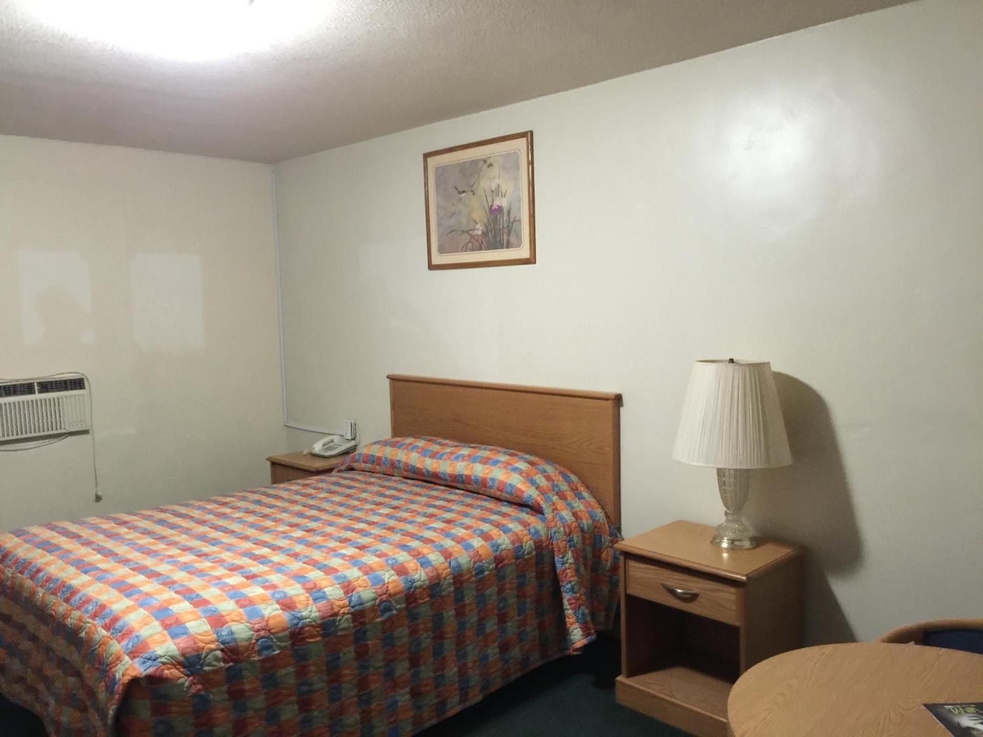 Hacienda Motel photo 14