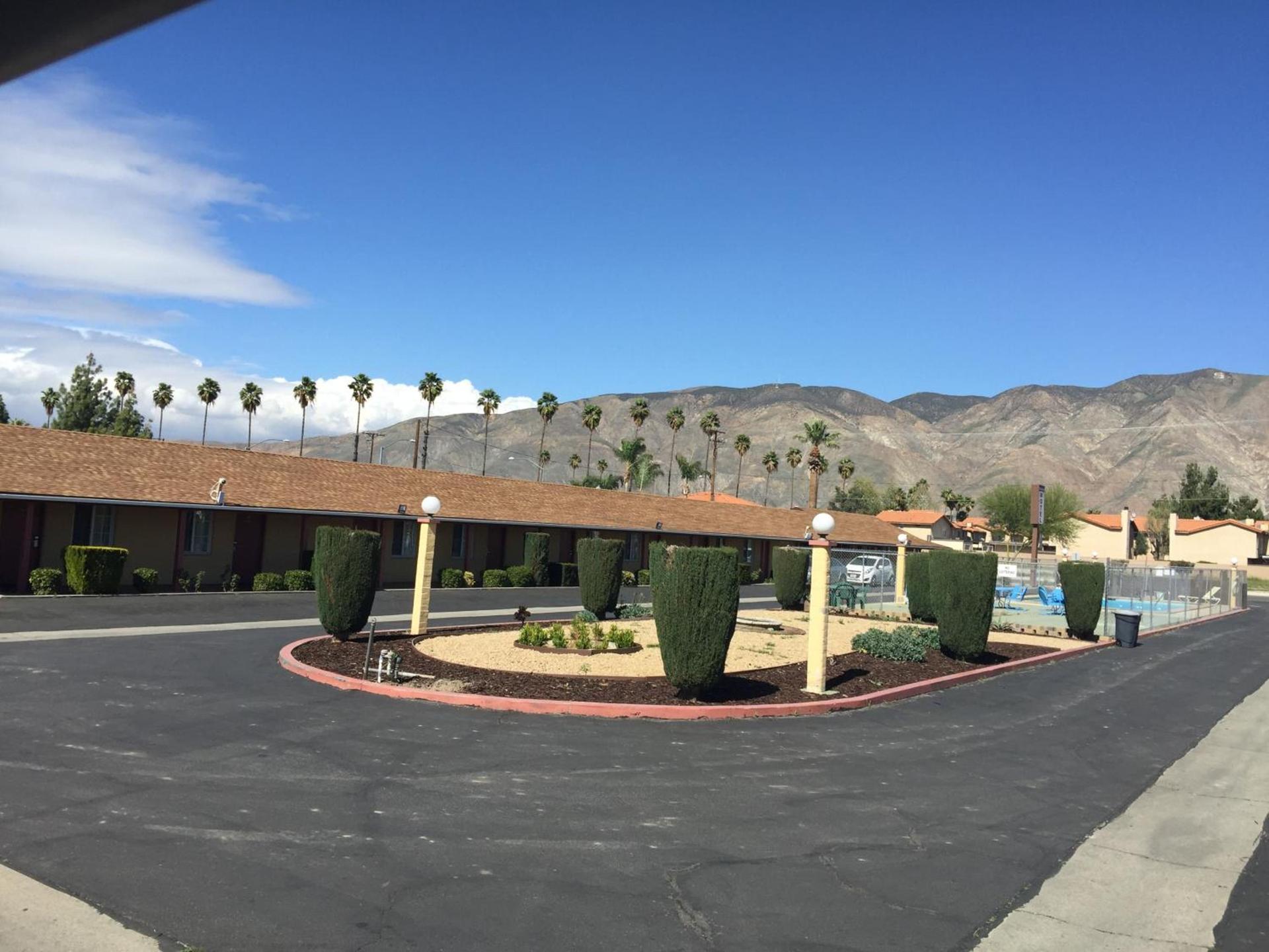 Hacienda Motel photo 30