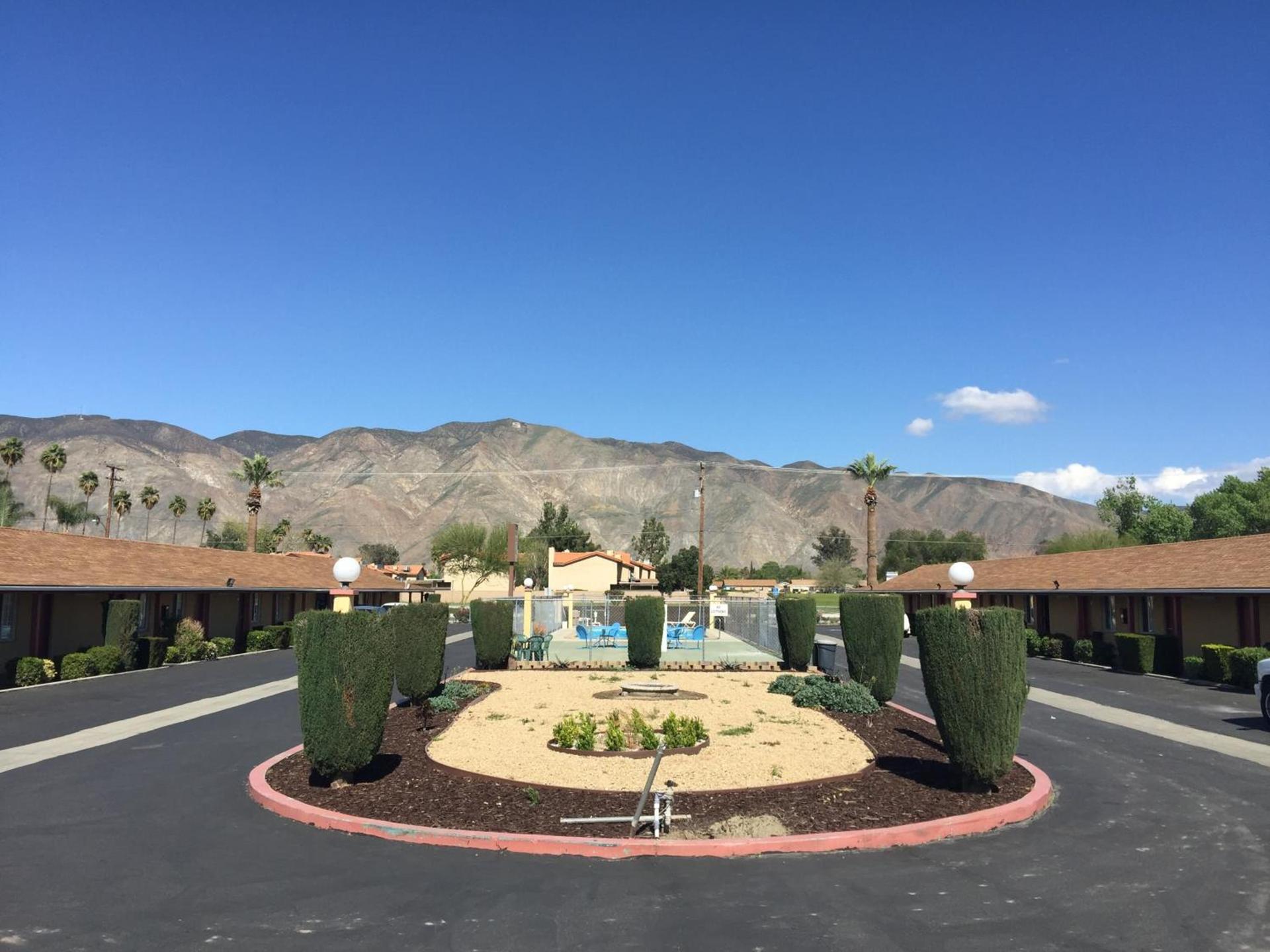 Hacienda Motel photo 33