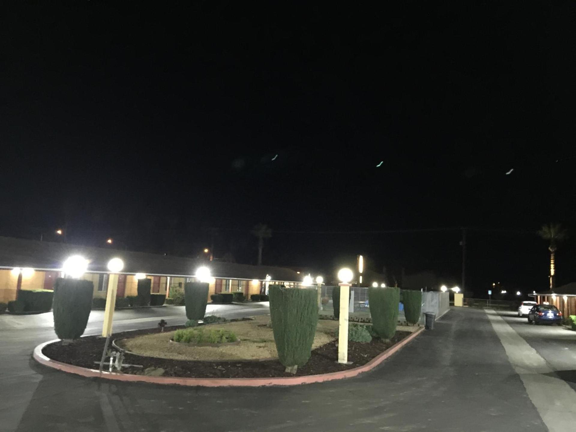Hacienda Motel photo 41