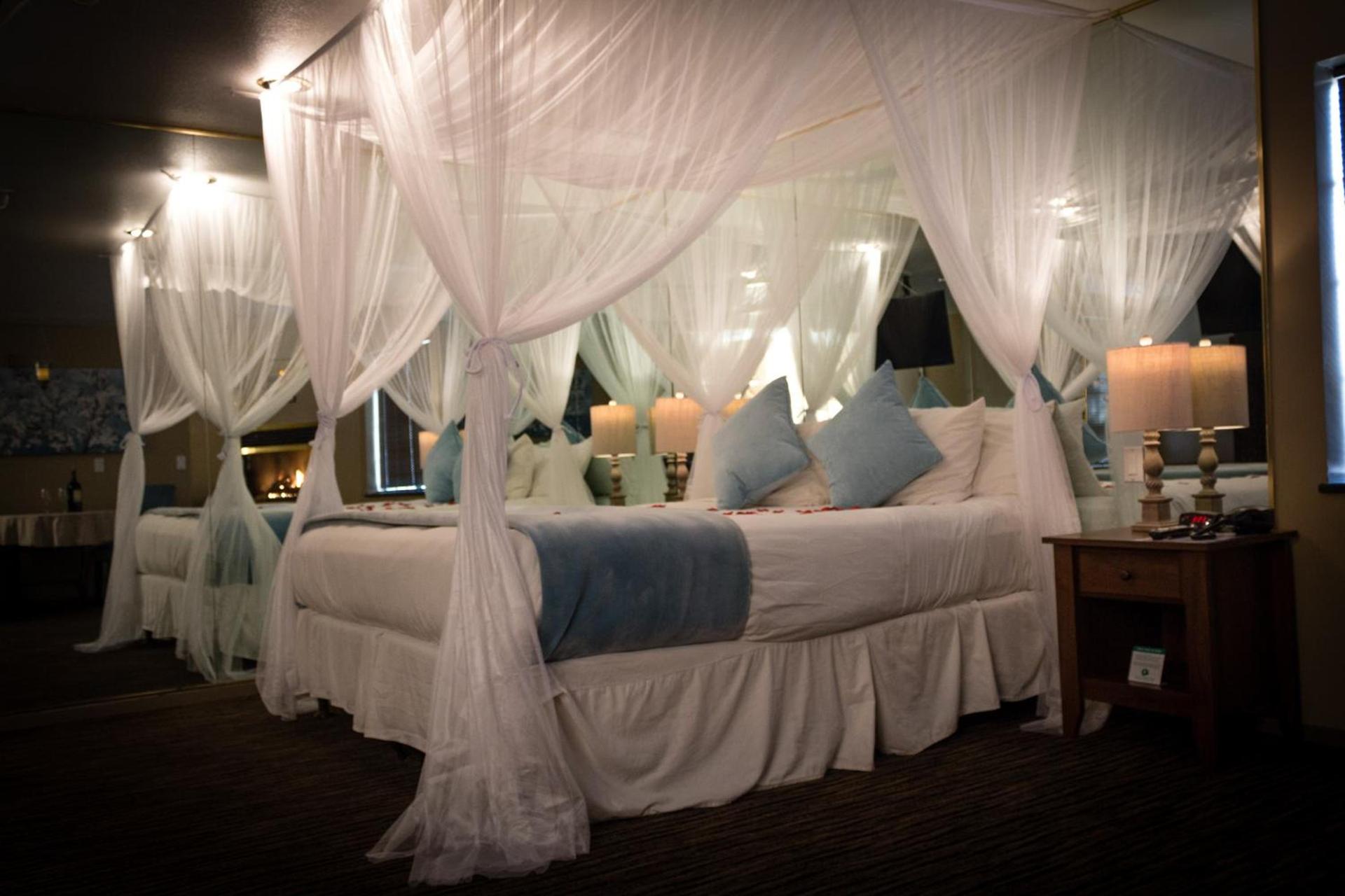 Postmarc Hotel and Spa Suites photo 3