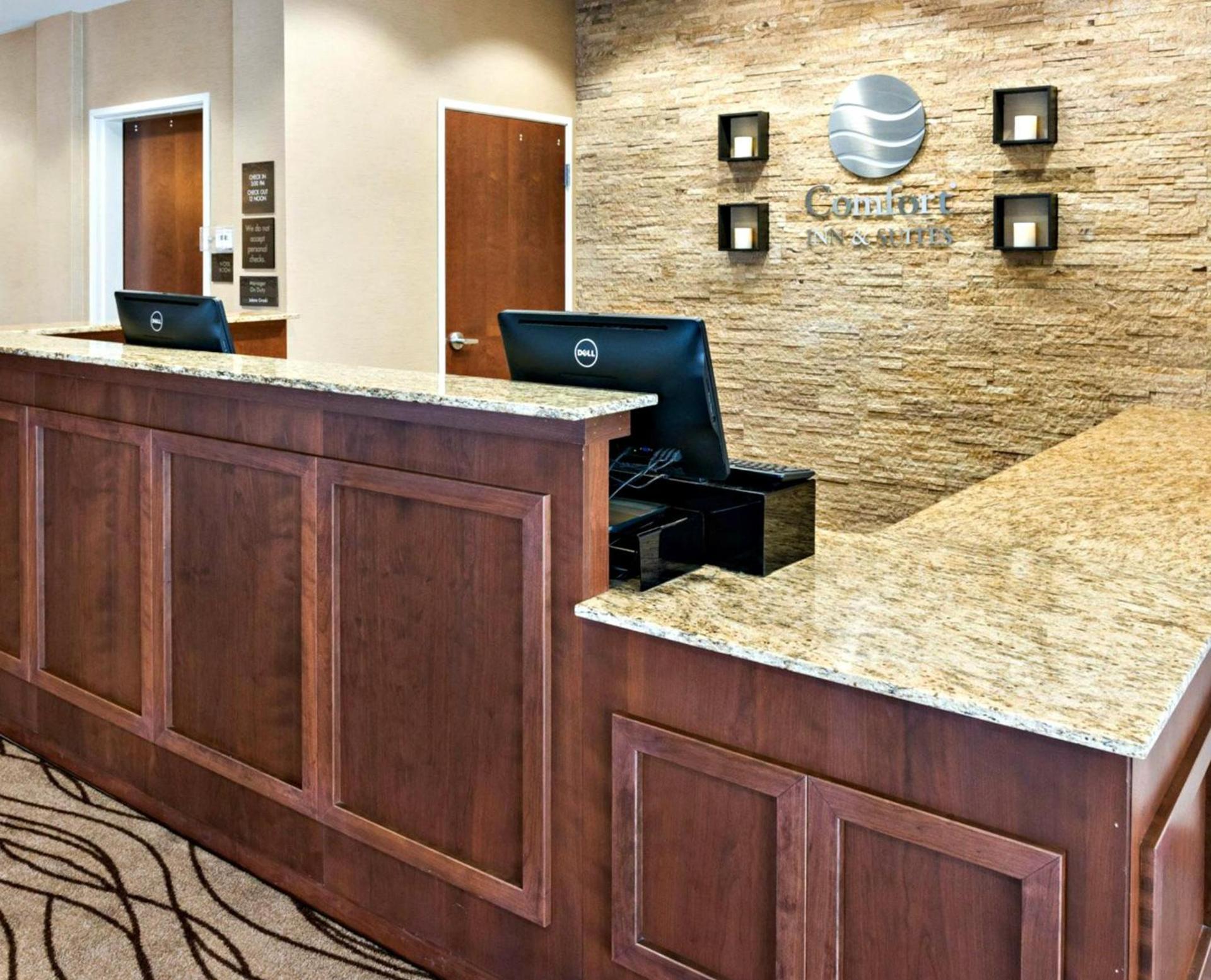 Comfort Inn & Suites West - Medical Center photo 47