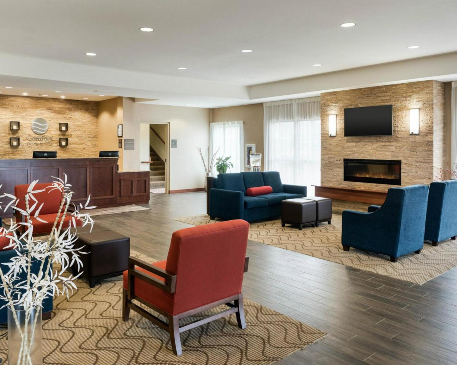 Comfort Inn & Suites West - Medical Center photo 48