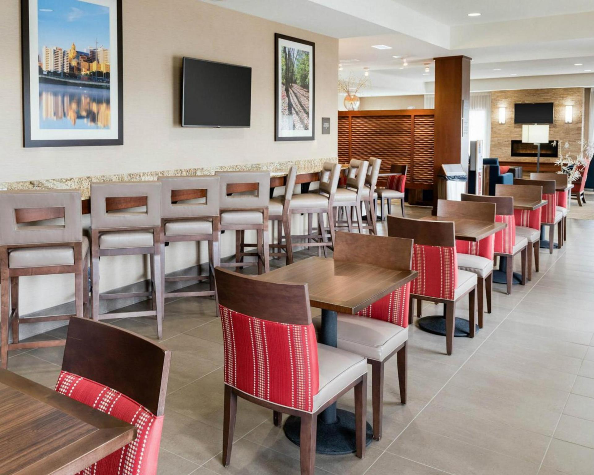 Comfort Inn & Suites West - Medical Center photo 45