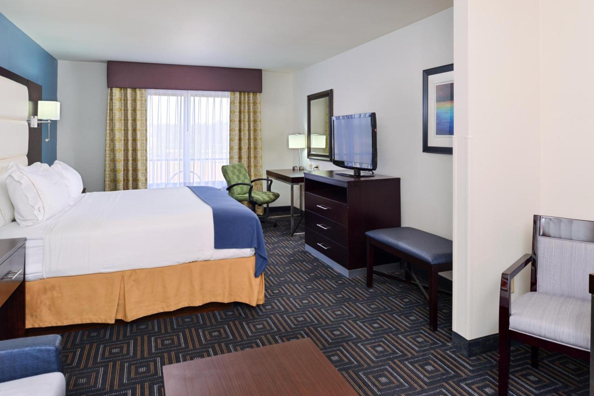 La Quinta Inn & Suites by Wyndham Bessemer photo 18