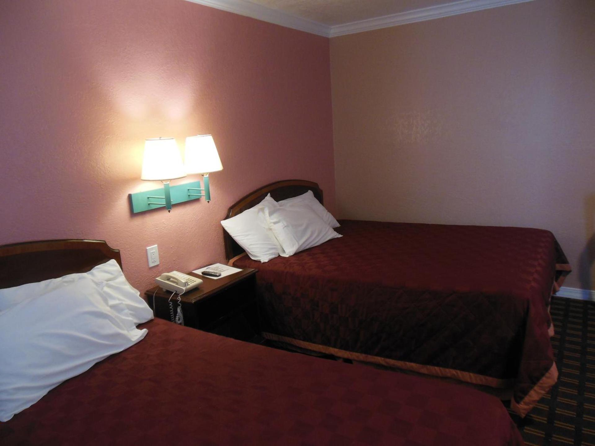 Sealamp Inn photo 12