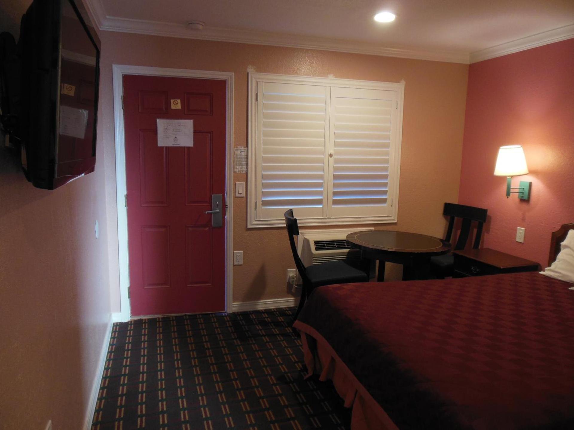 Sealamp Inn photo 22
