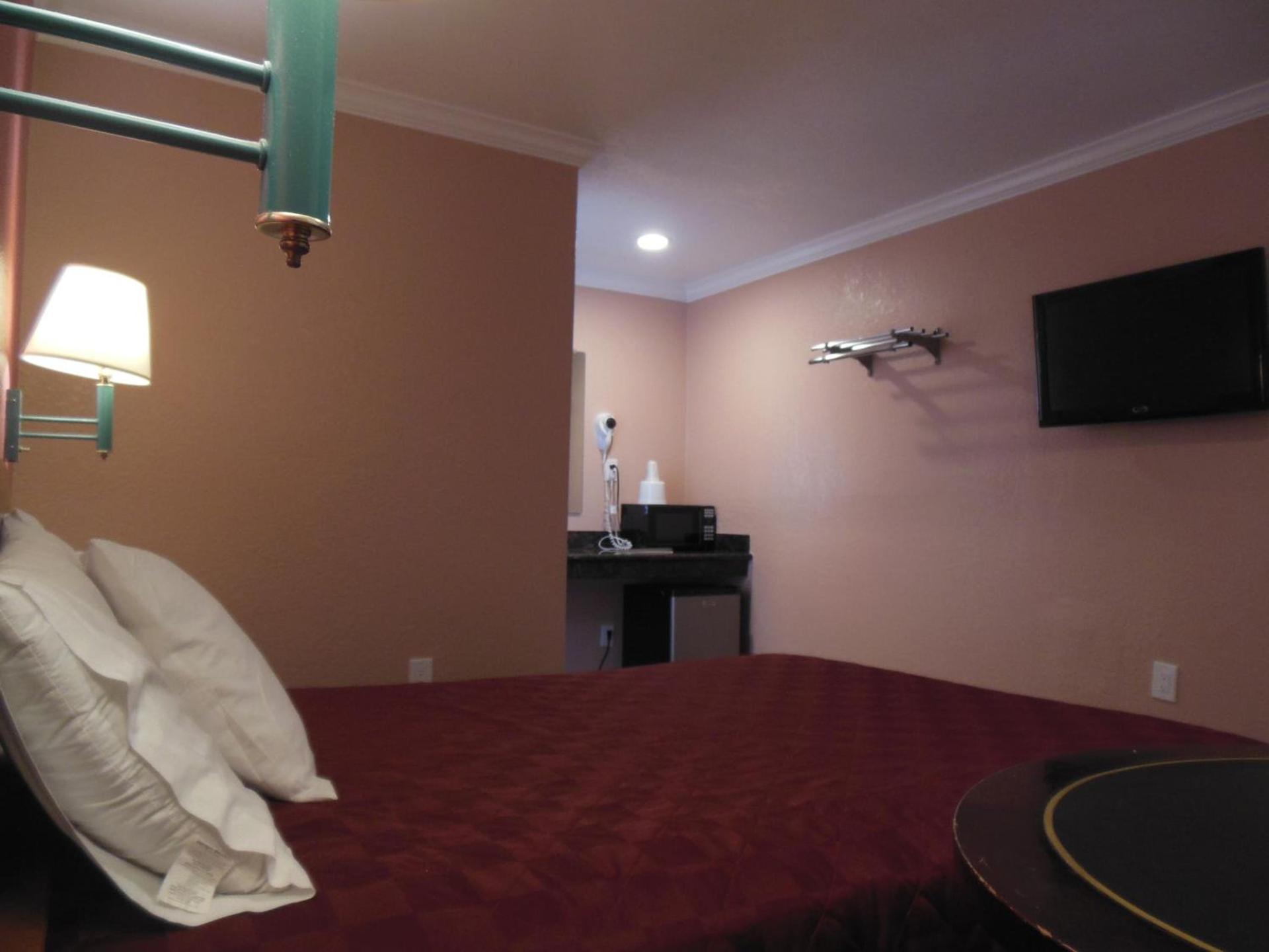 Sealamp Inn photo 34