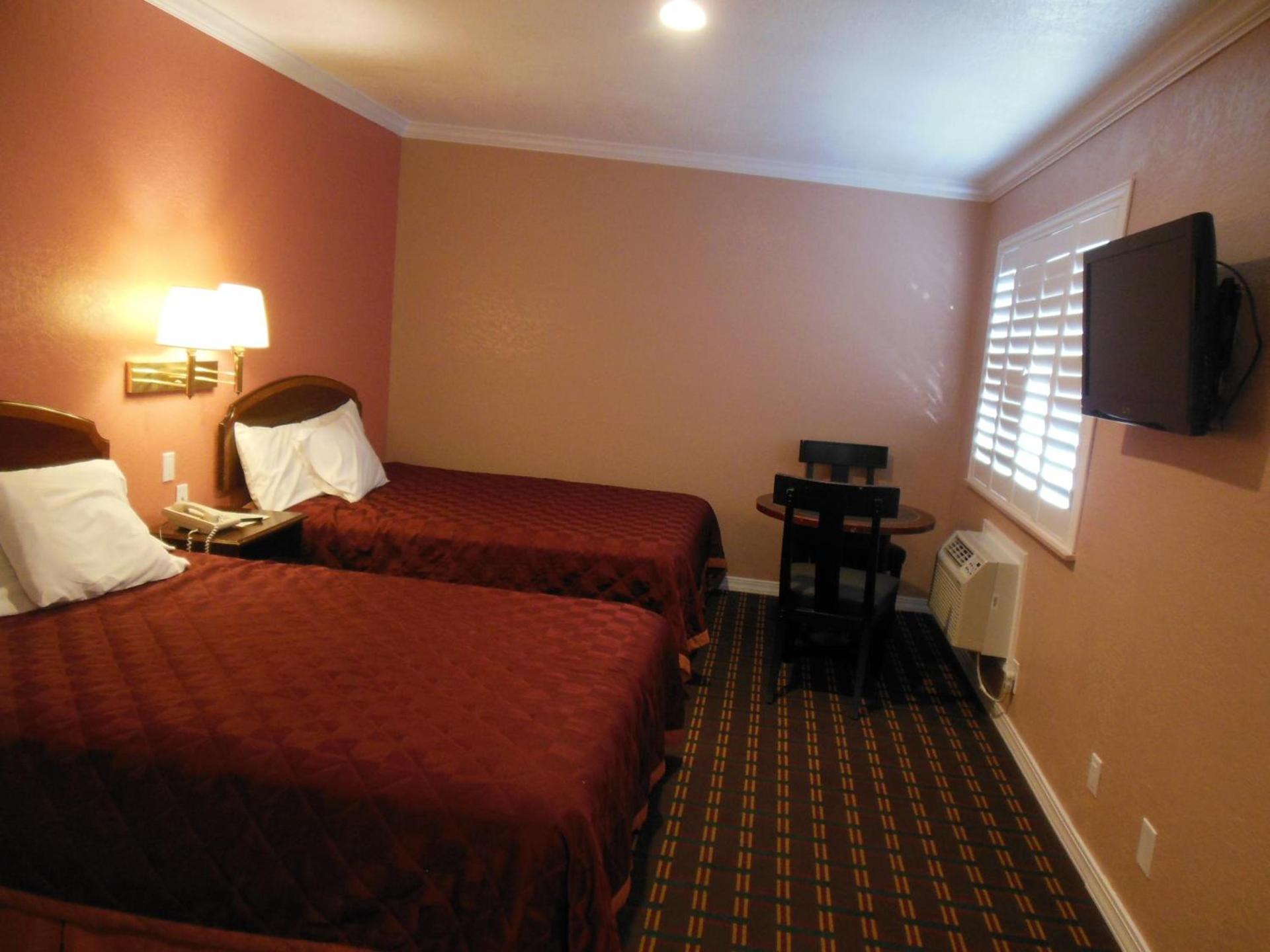 Sealamp Inn photo 35