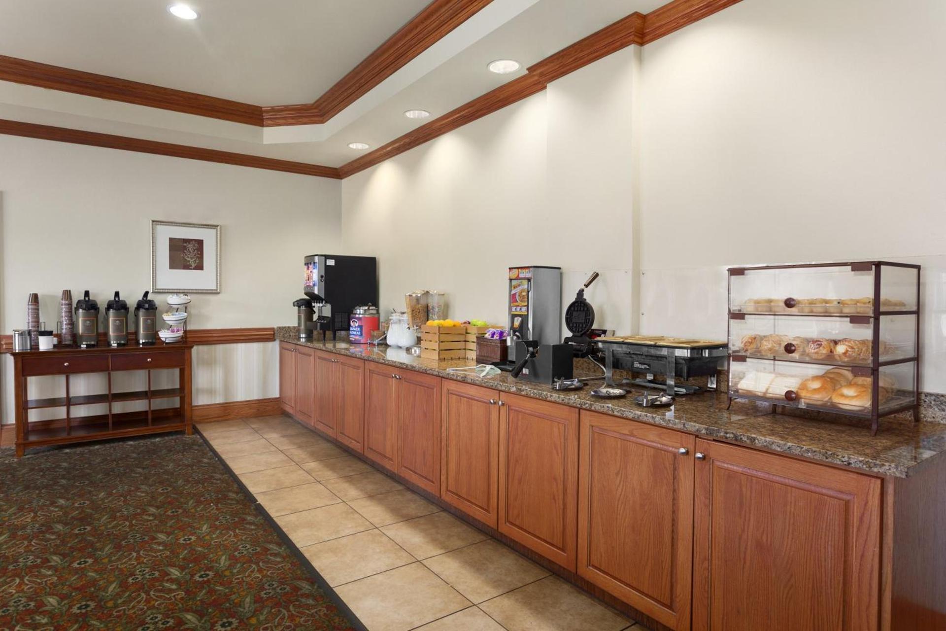 Country Inn & Suites by Radisson, Tifton, GA photo 25