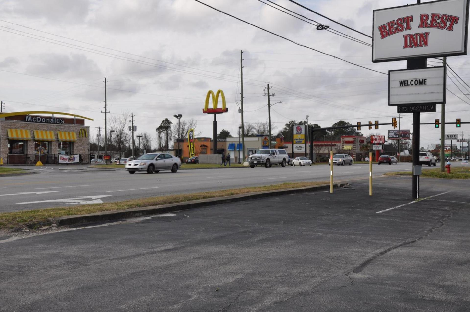 Best Rest Inn - Jacksonville photo 2