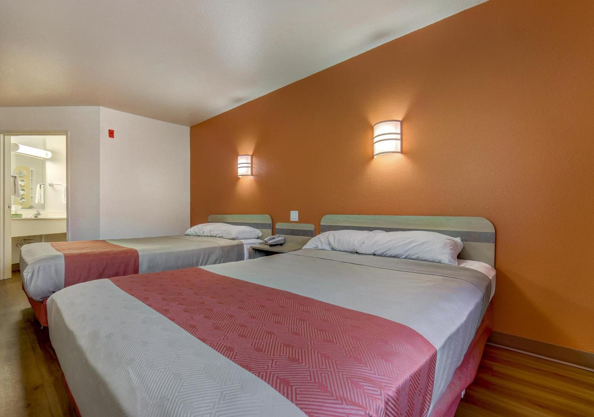 Motel 6-Roseburg, OR photo 32