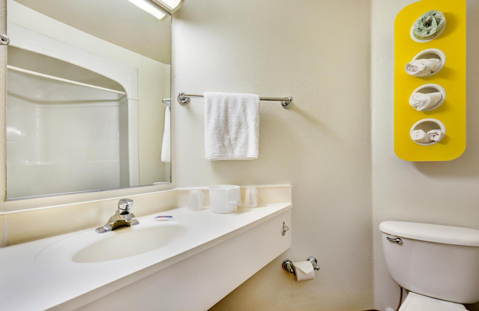 Motel 6-Roseburg, OR photo 26
